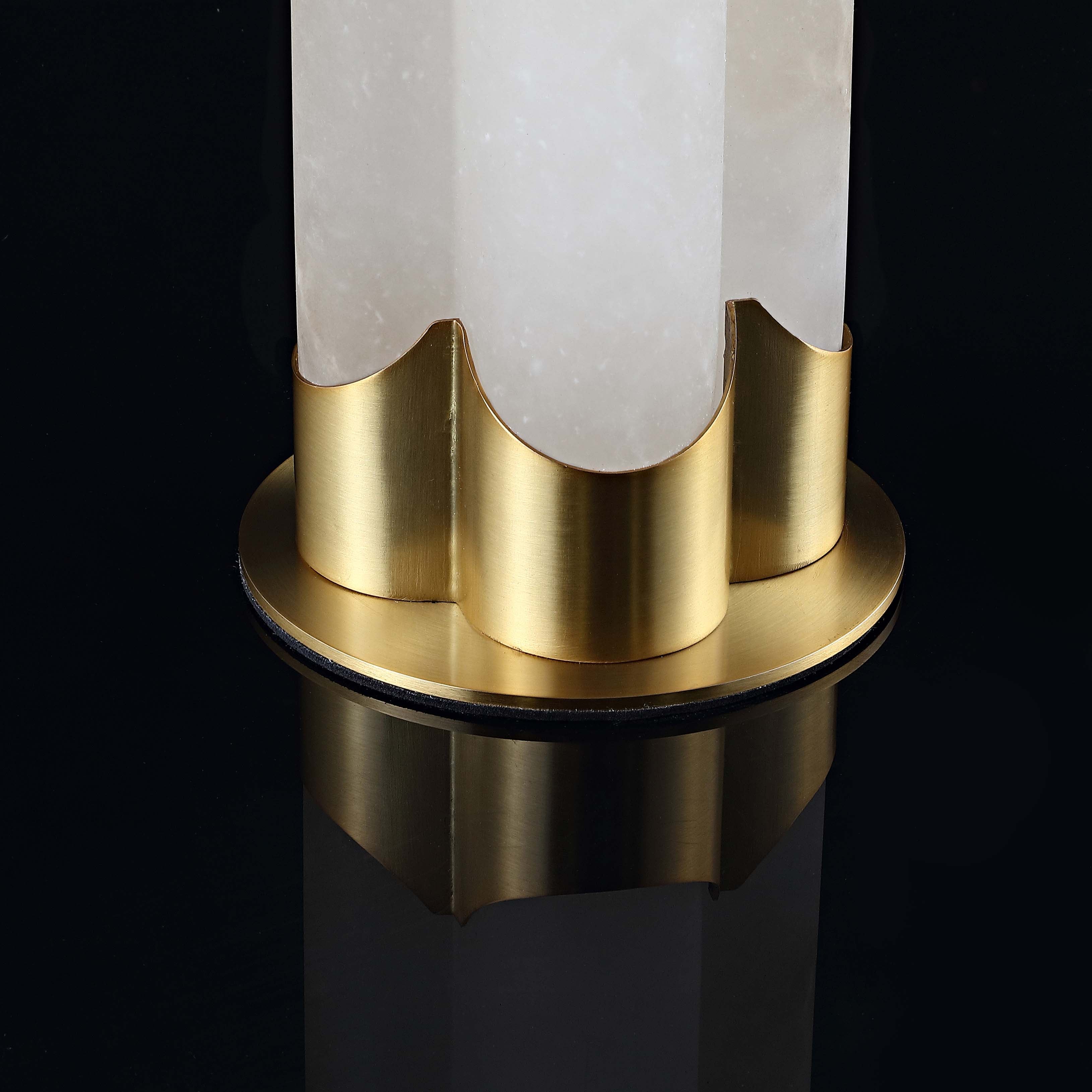 White / Gold - White / Gold