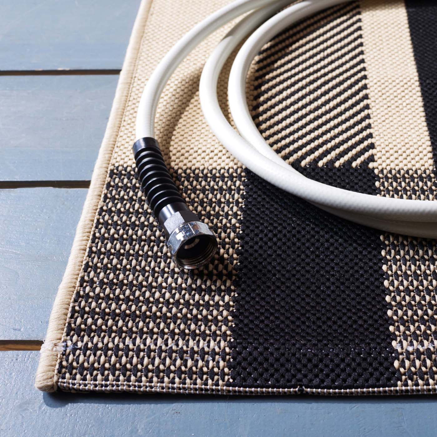 Safavieh Courtyard 201 Rug, CY6201 - Black / Bone