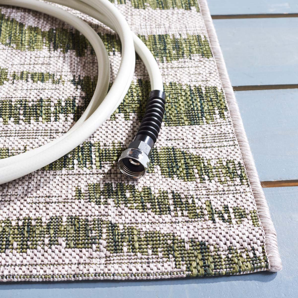 Safavieh Courtyard 444 Rug, CY8444 - GREY / GREEN