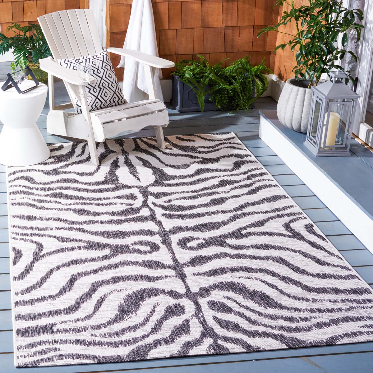 Safavieh Courtyard 444 Rug, CY8444 - IVORY / BLACK