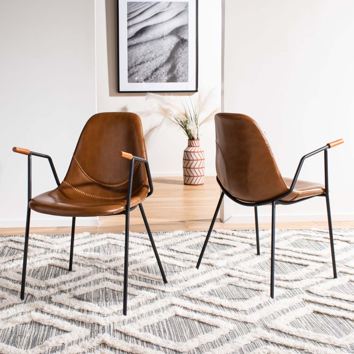 Safavieh Tanner Mid Century Dining Chair, DCH3001 - Cognac Pu/Black (Set of 2)