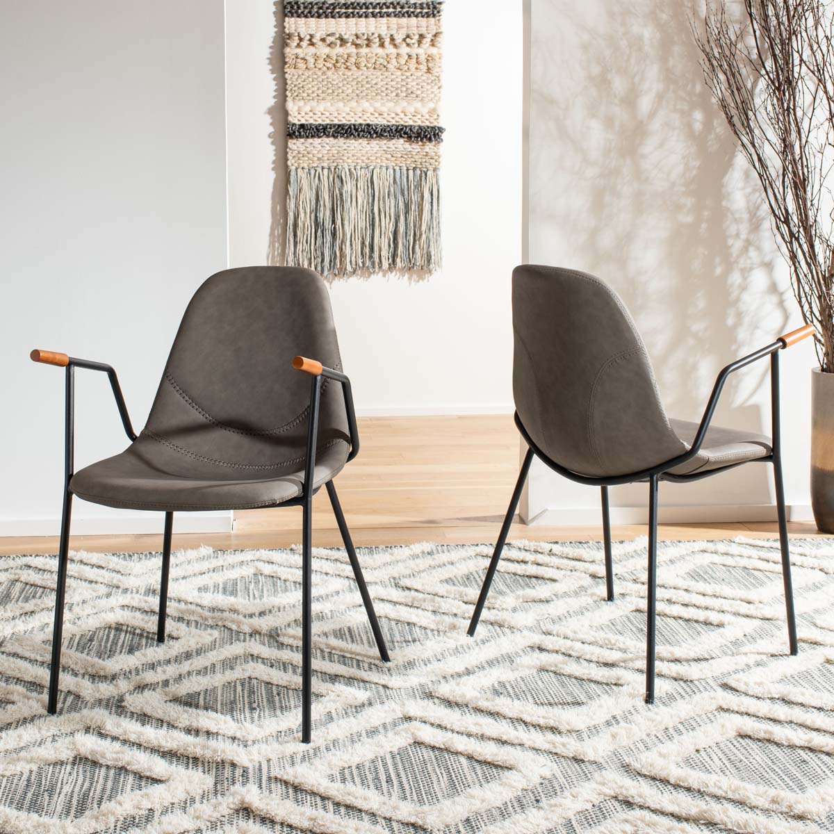 Safavieh Tanner Mid Century Dining Chair, DCH3001 - Ash Pu/Black (Set of 2)