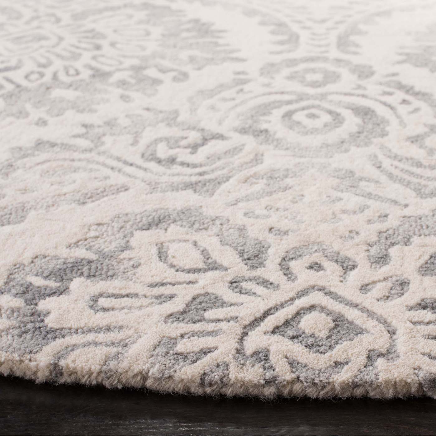 Safavieh Dip Dye 210 Rug, DDY210 - Silver / Ivory