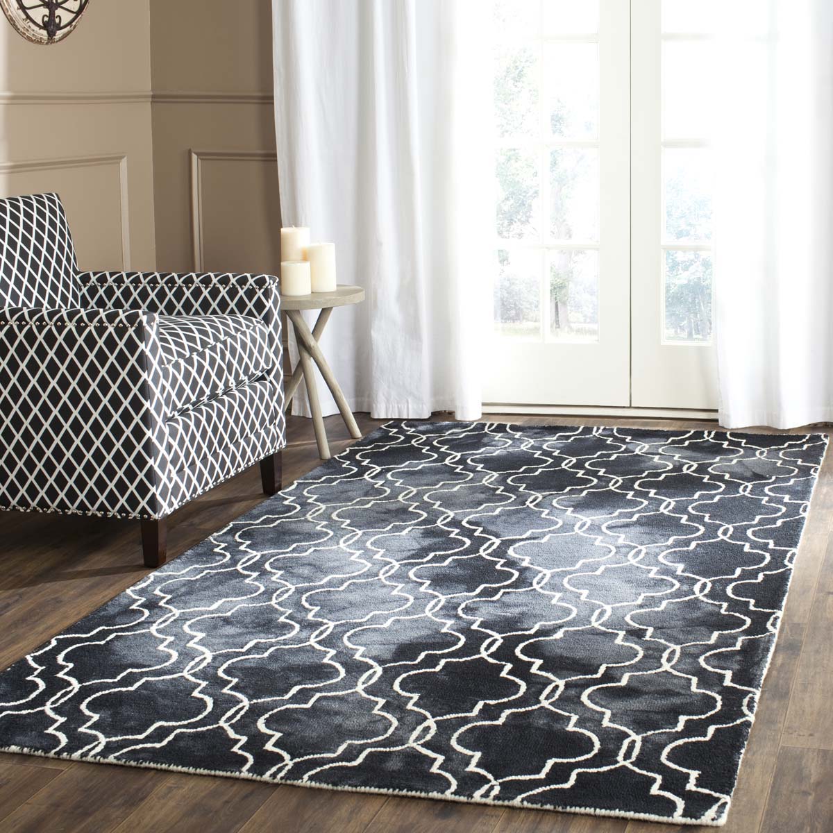 Safavieh Dip Dye 676 Rug, DDY676 - Graphite / Ivory