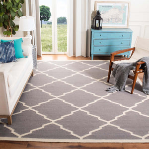 Safavieh Dhurries 567 Rug, DHU567