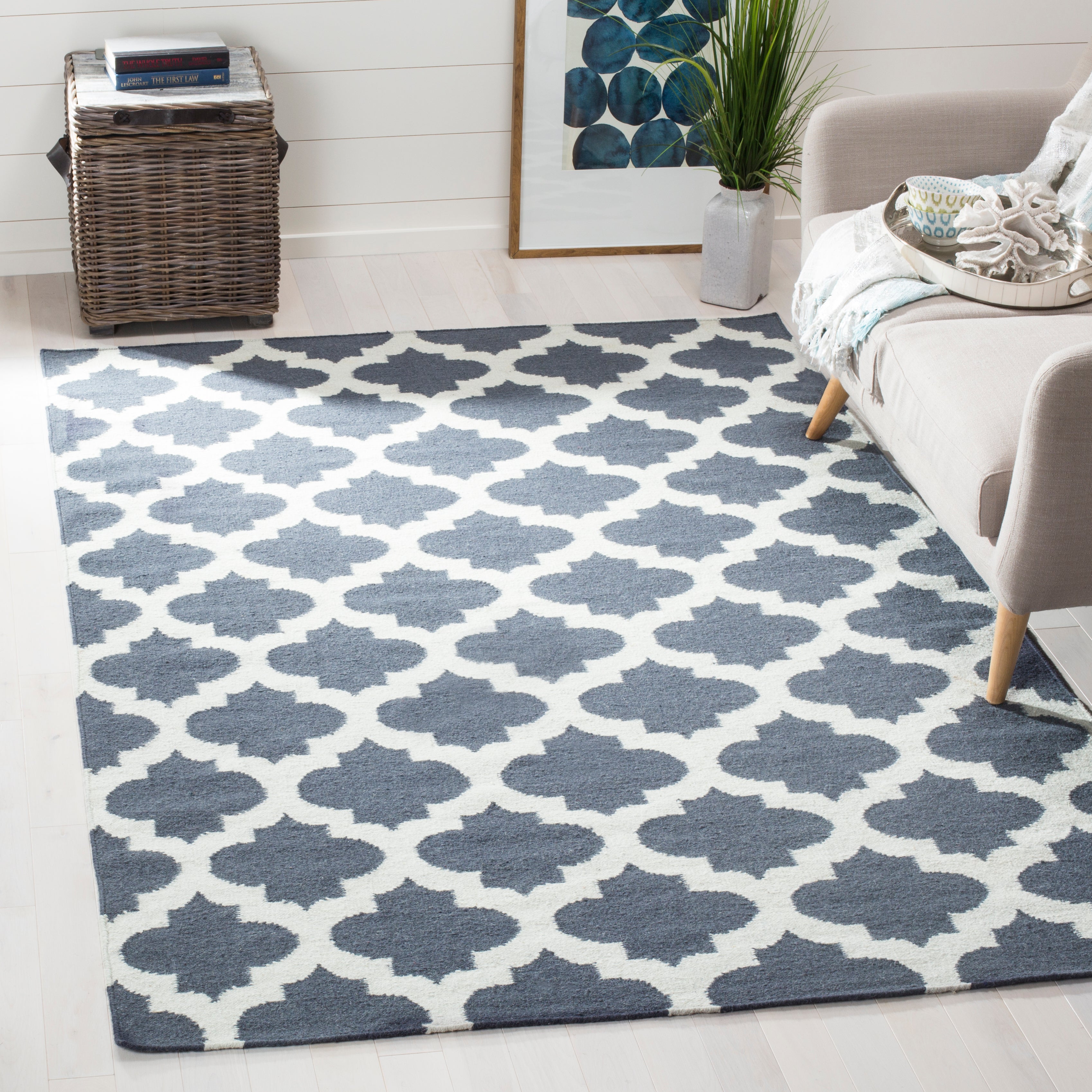 Blue / Ivory