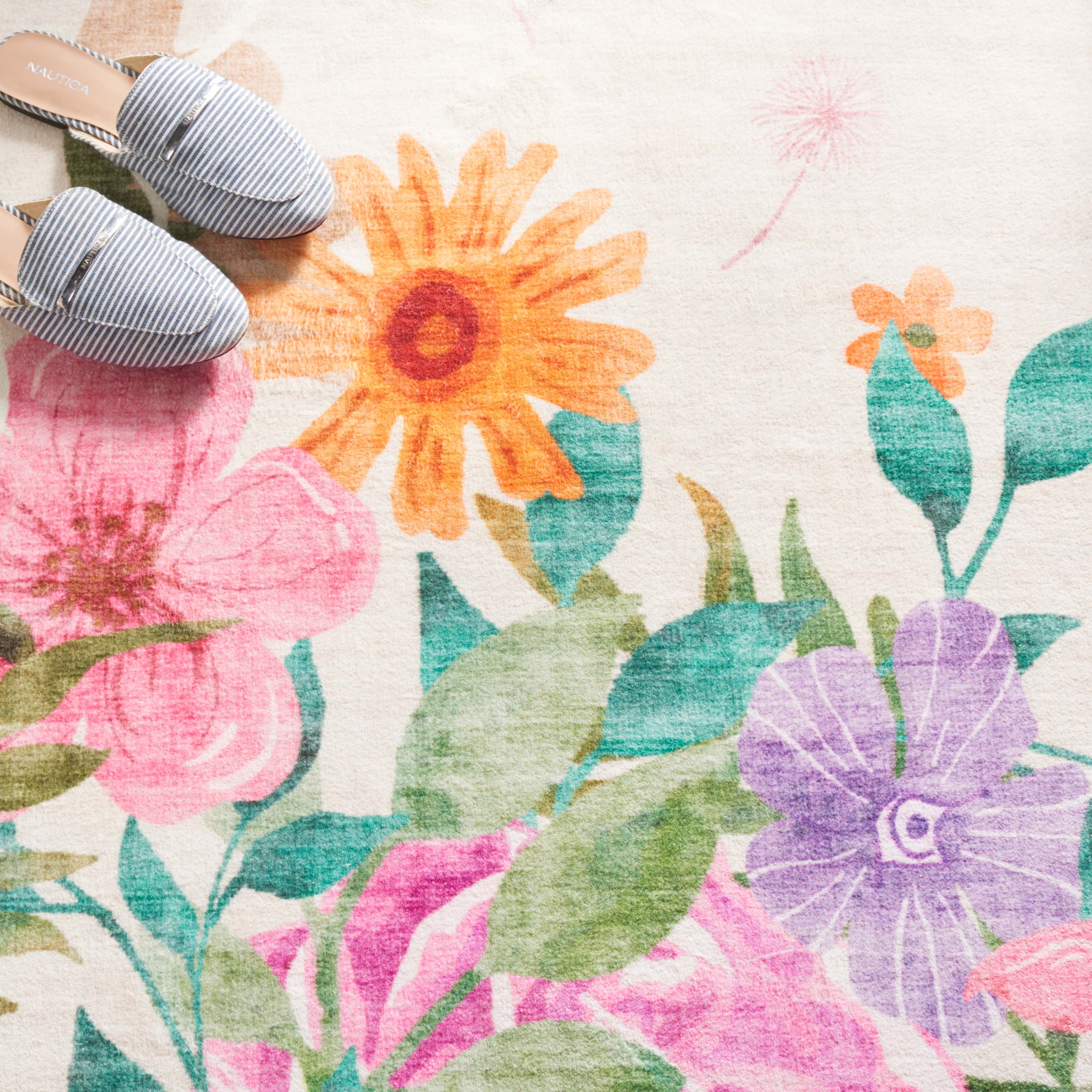 Safavieh Door and Kitchen Mat 338 Rug, DKM338 - Ivory / Pink