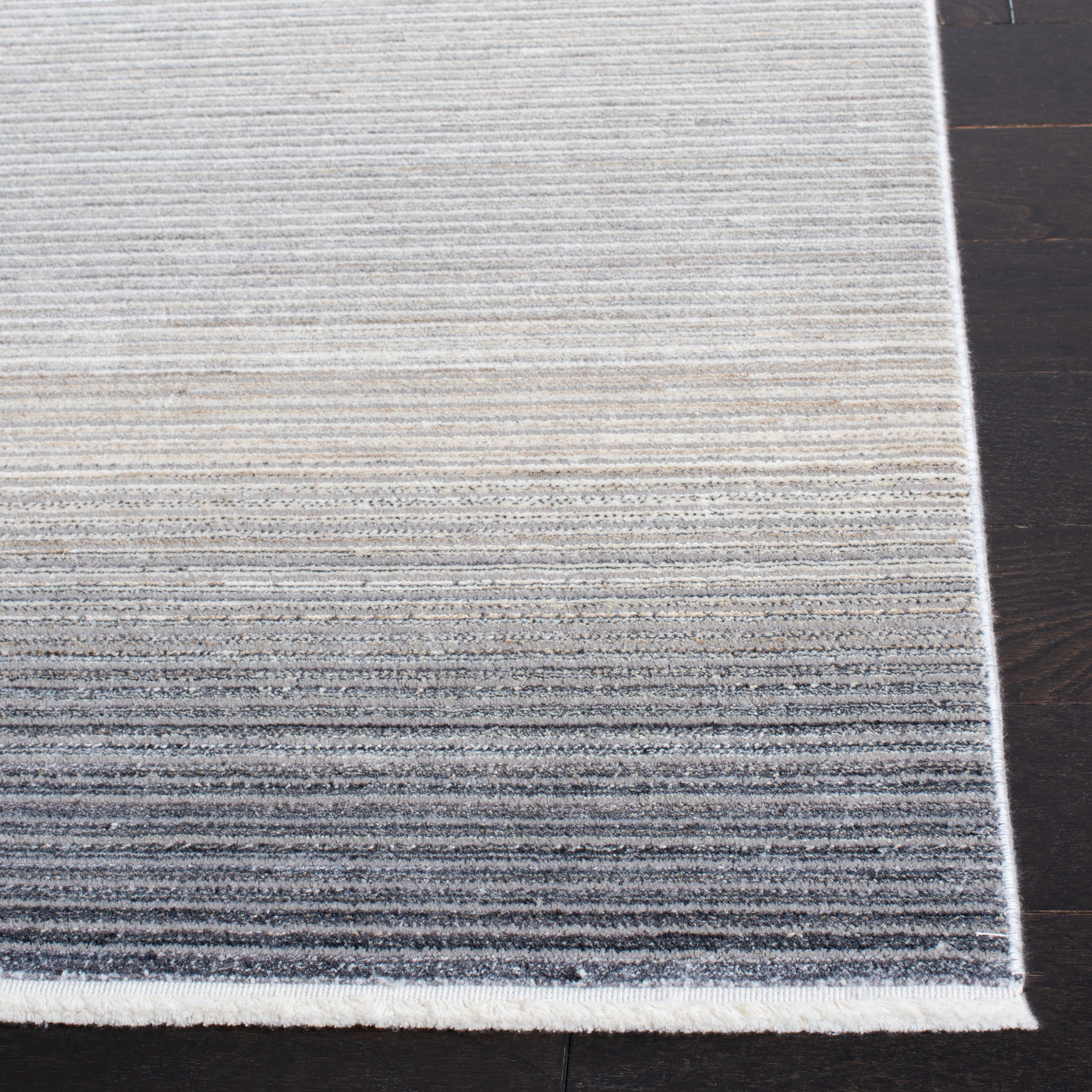 Safavieh Dream 472 Rug, DRM472 - Grey / Ivory