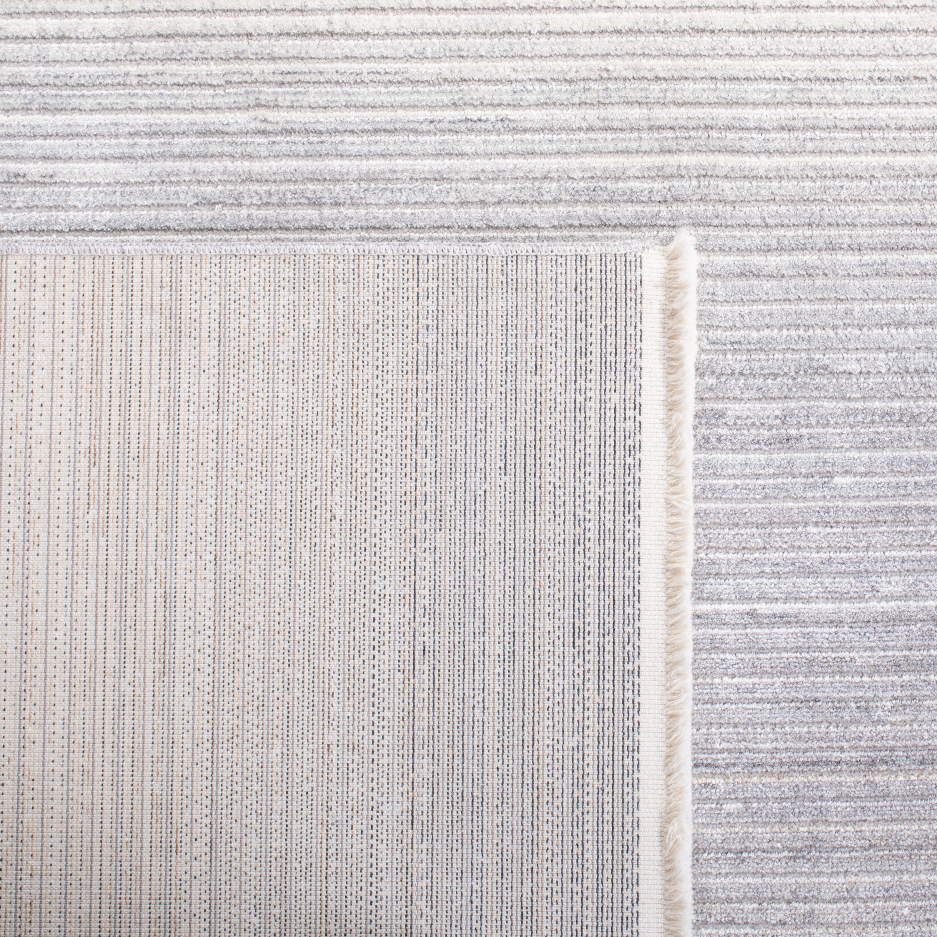 Safavieh Dream 472 Rug, DRM472 - Grey / Ivory