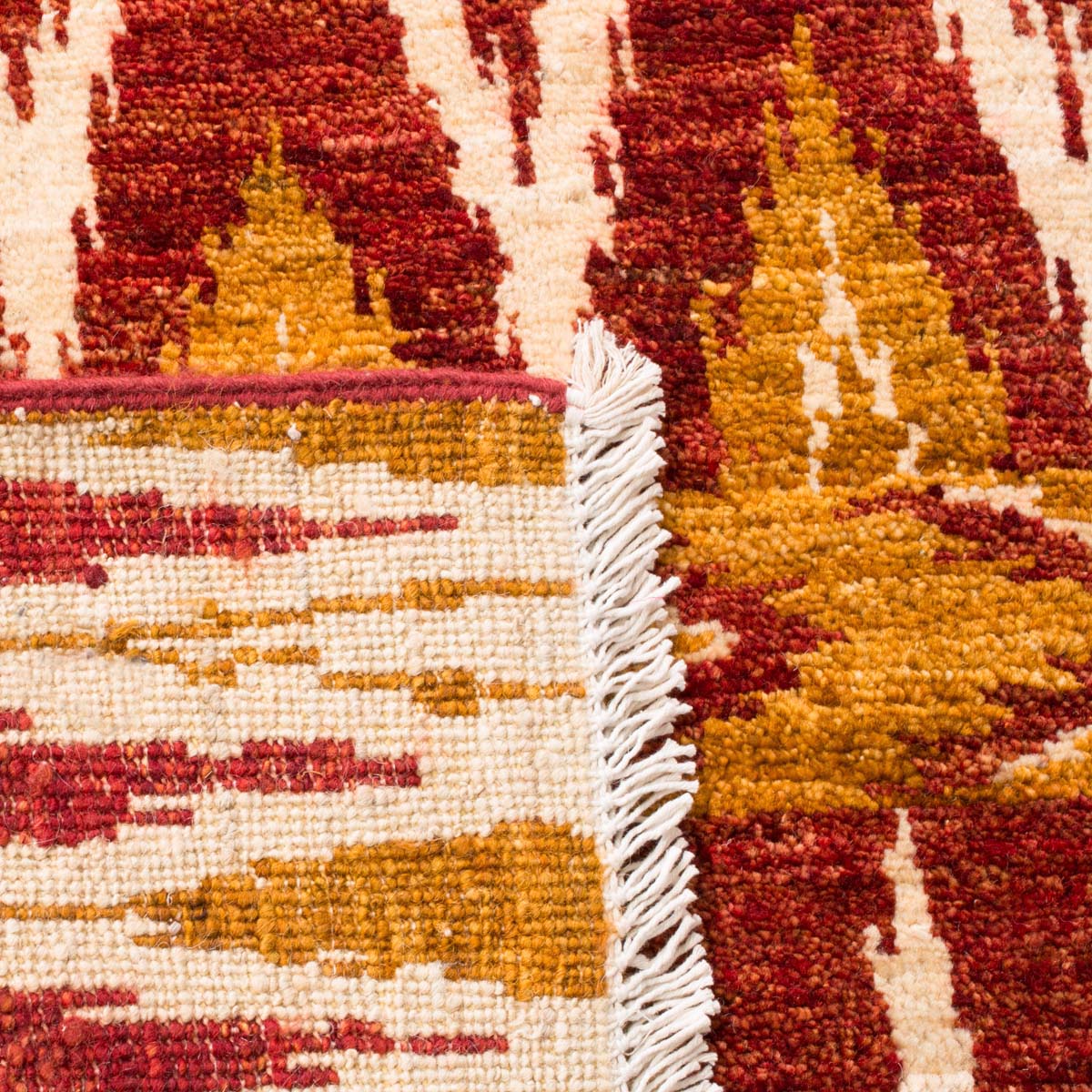 Safavieh Nepalese 147 Rug, DVE147 - Red / Gold