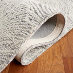 Safavieh Ebony 101 Rug, EBN101 - Grey / Ivory