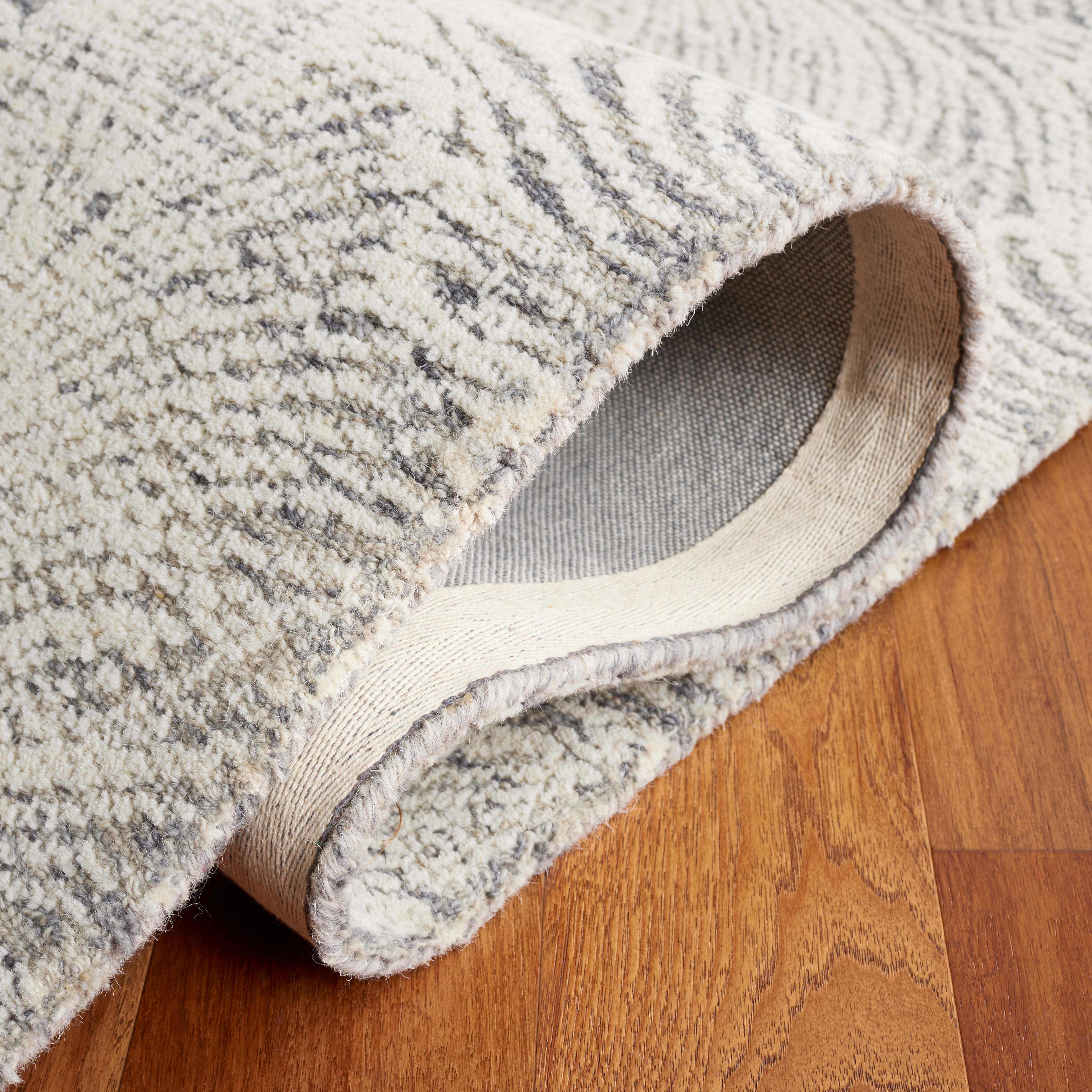 Safavieh Ebony 101 Rug, EBN101 - Grey / Ivory