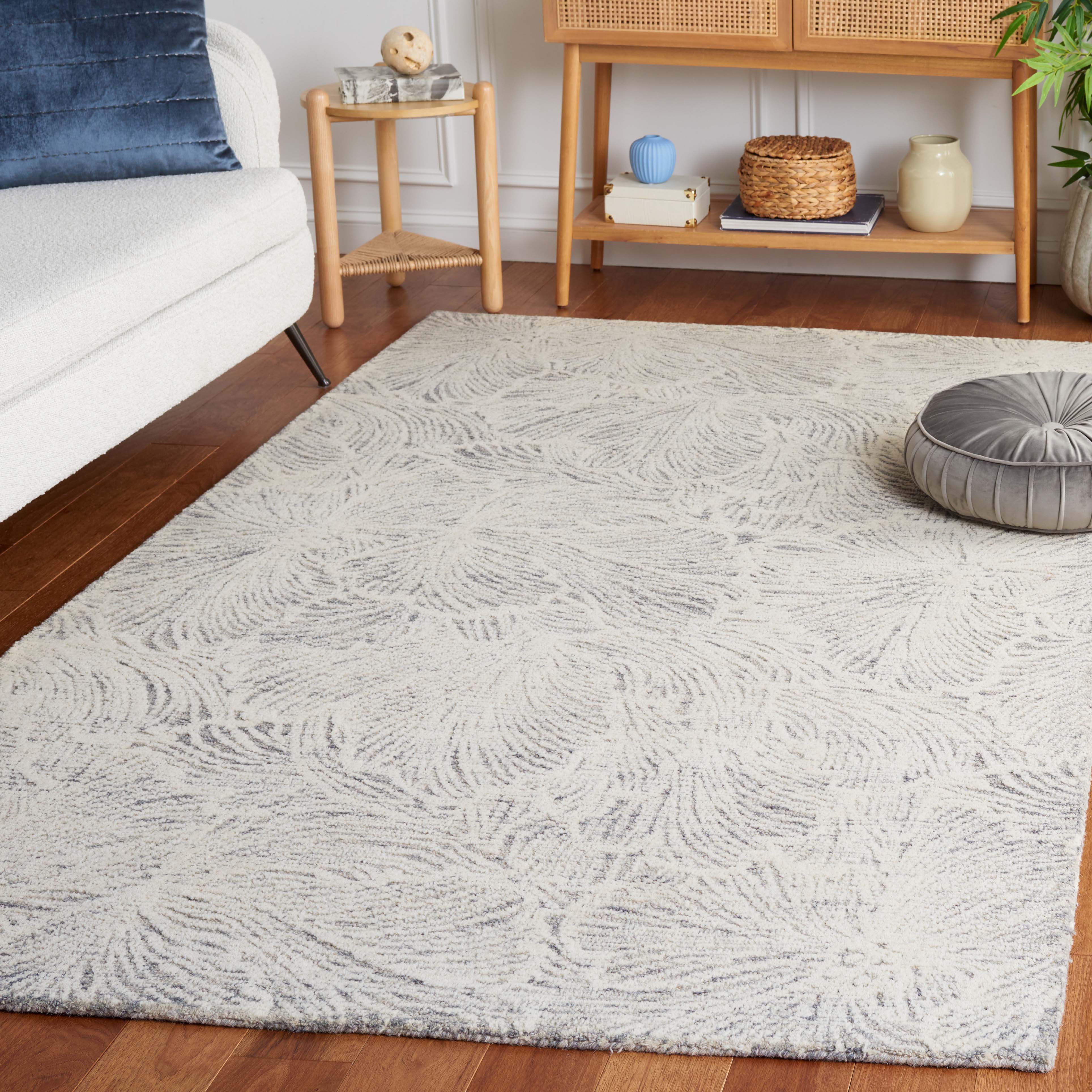 Safavieh Ebony 101 Rug, EBN101 - Grey / Ivory