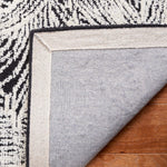 Safavieh Ebony 101 Rug, EBN101 - Black / Ivory