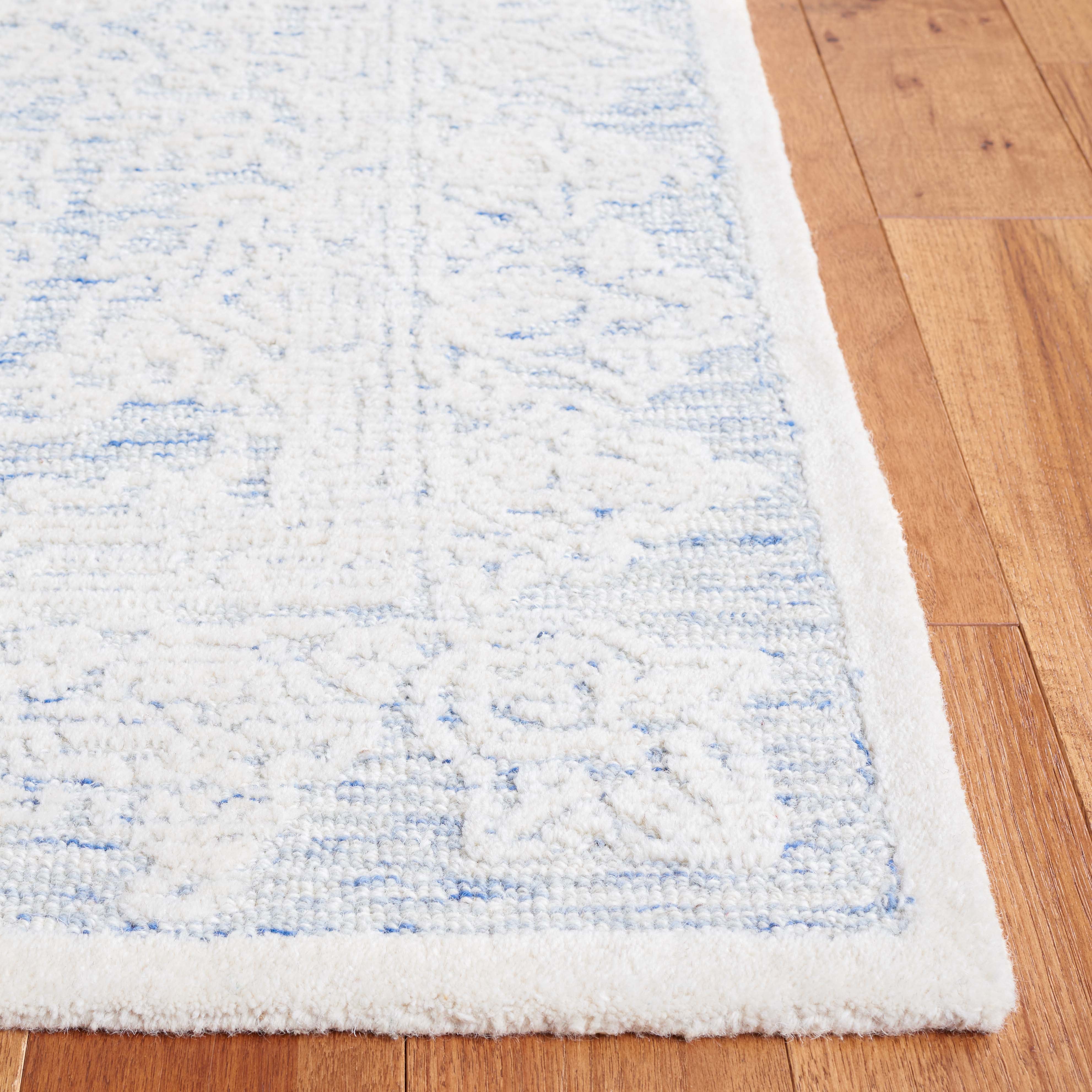 Safavieh Ebony 102 Rug, EBN102 - Blue / Ivory