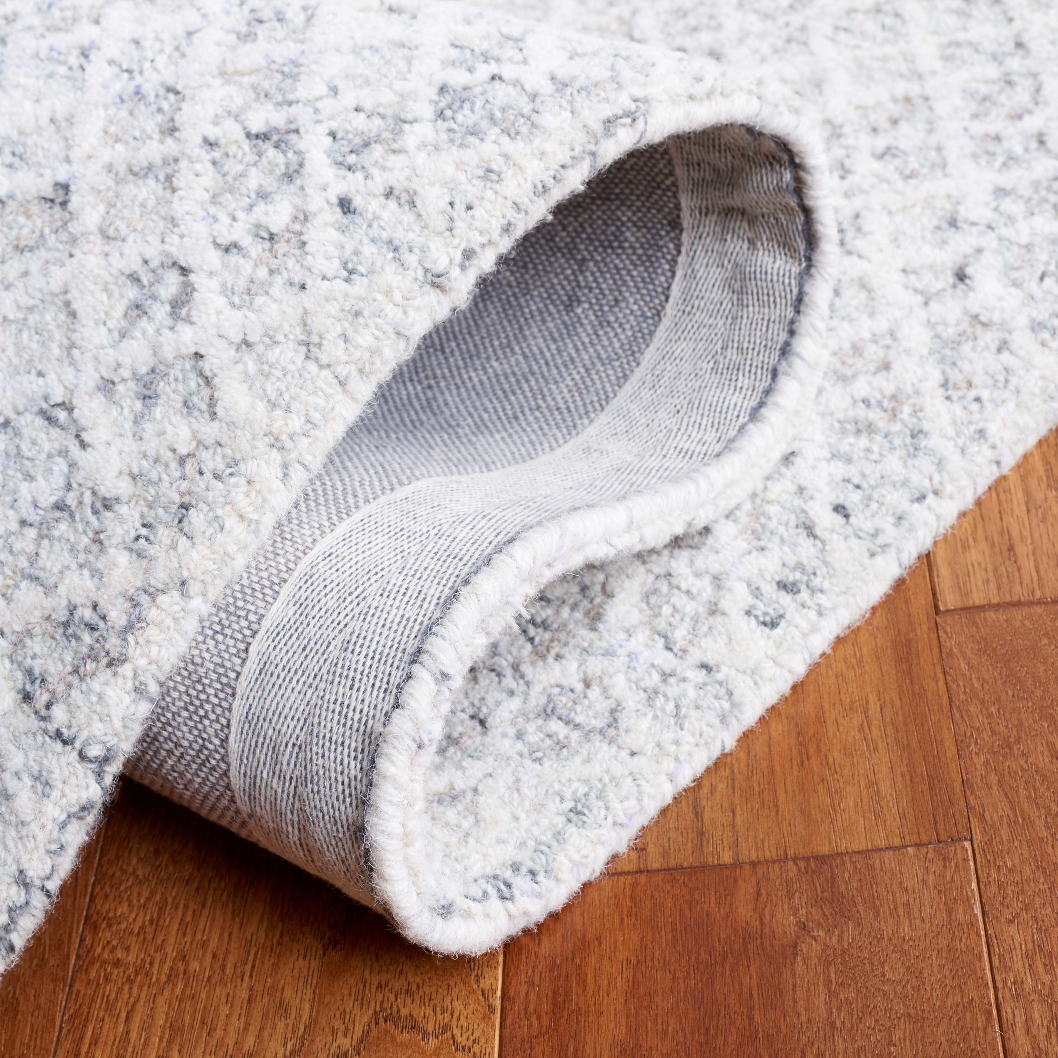 Safavieh Ebony 103 Rug, EBN103 - Grey / Ivory