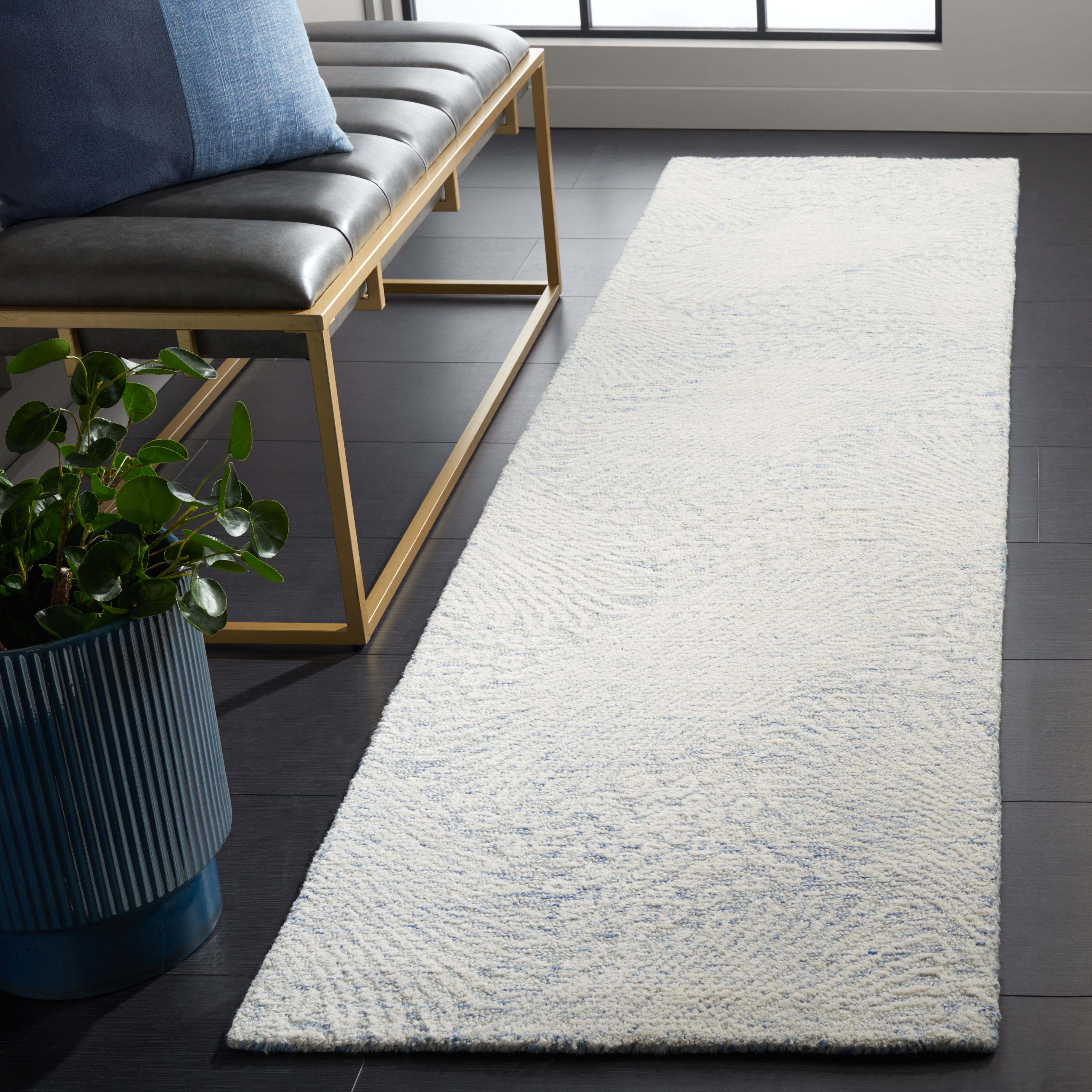 Safavieh Ebony 105 Rug, EBN105 - Blue / Ivory