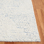 Safavieh Ebony 105 Rug, EBN105 - Blue / Ivory