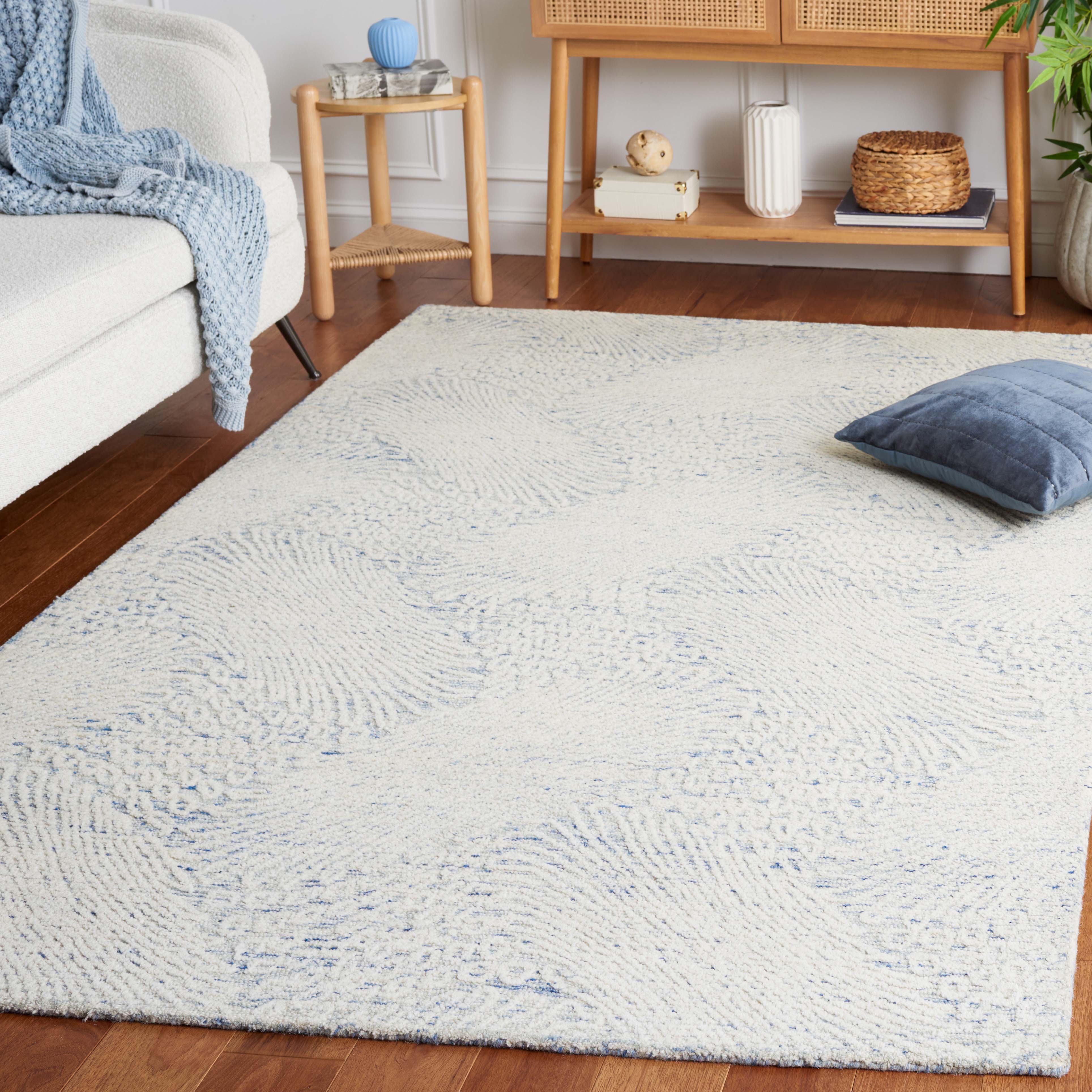 Safavieh Ebony 105 Rug, EBN105 - Blue / Ivory