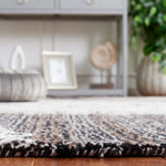 Safavieh Ebony 106 Rug, EBN106 - Brown / Ivory