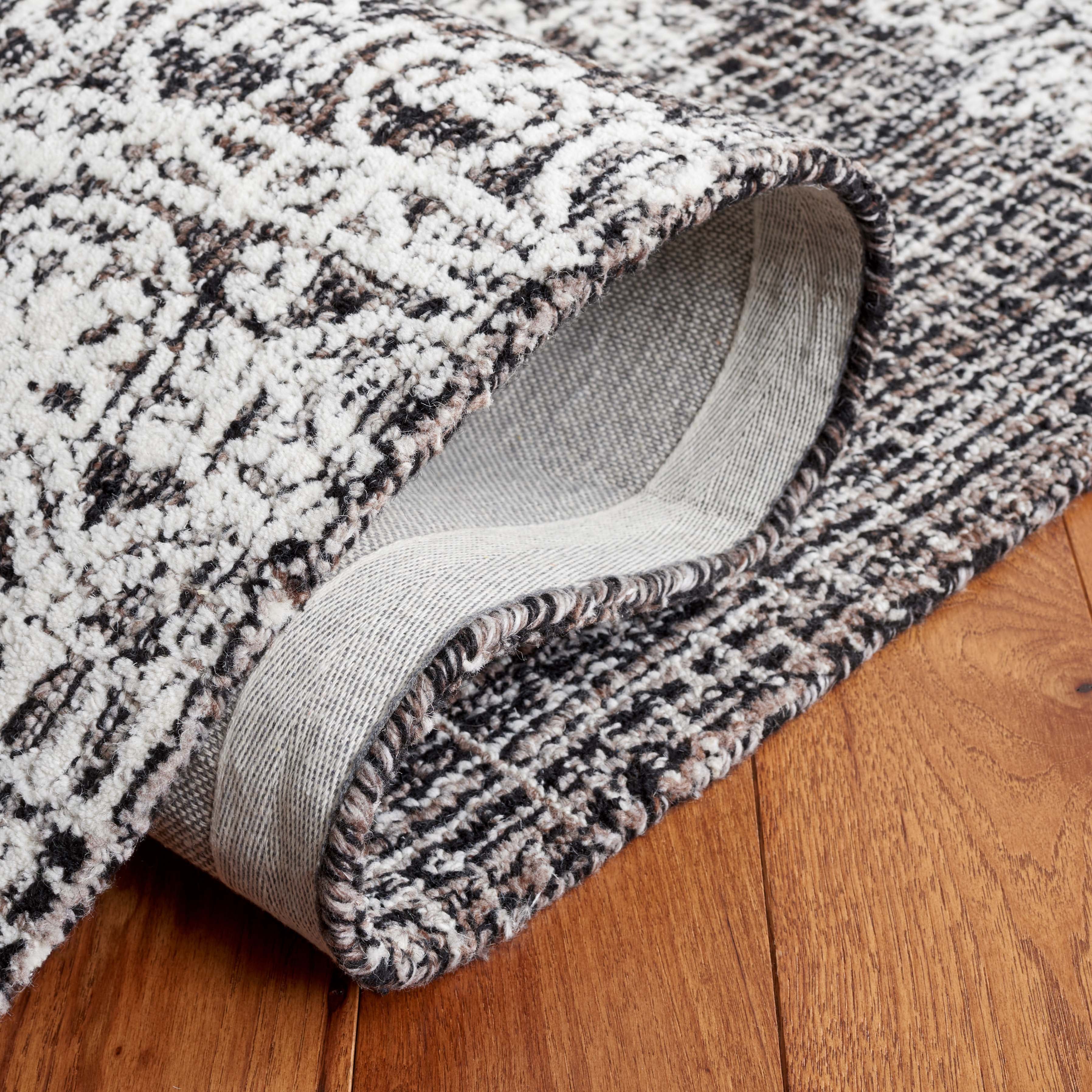 Safavieh Ebony 106 Rug, EBN106 - Brown / Ivory