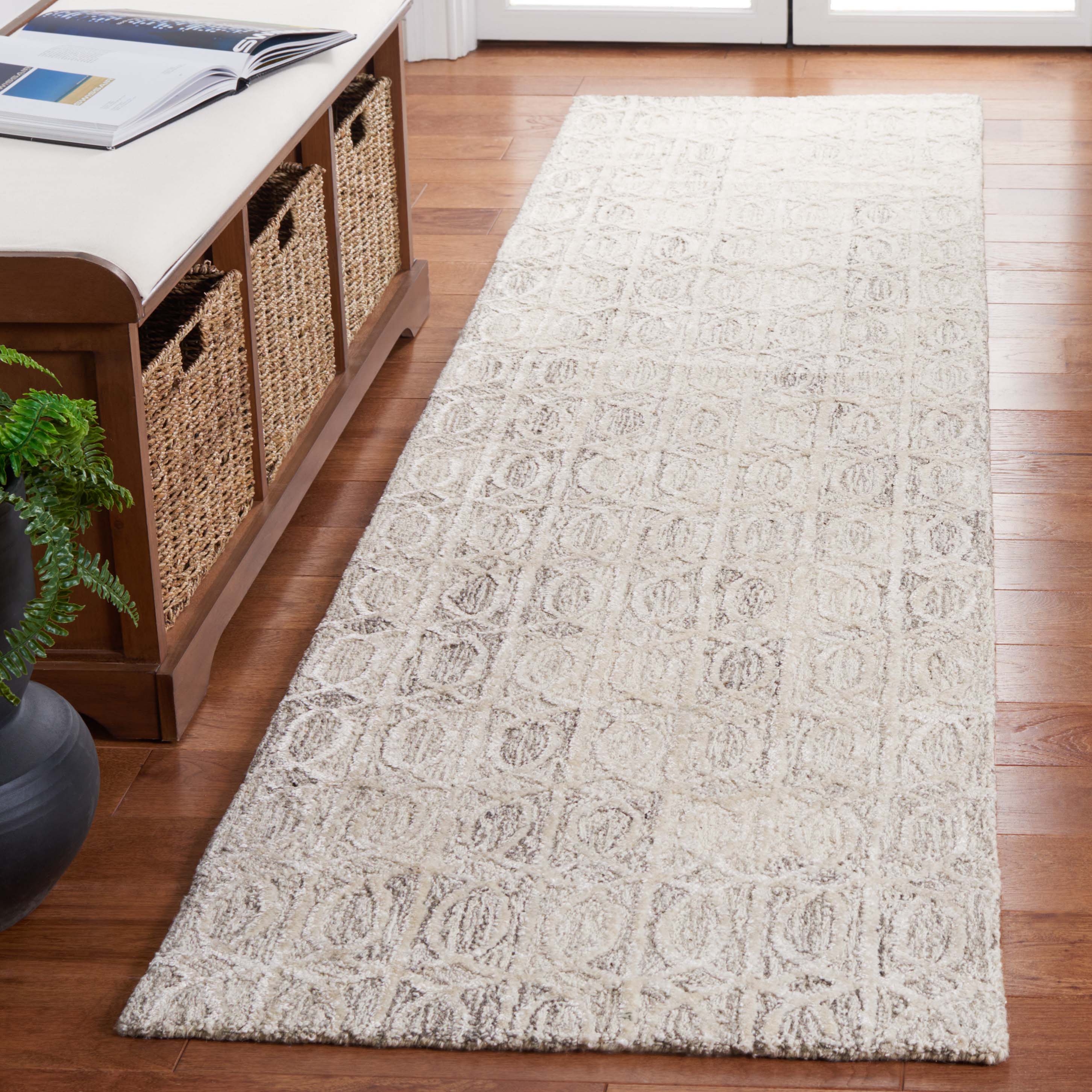 Safavieh Ebony 107 Rug, EBN107 - Natural / Ivory