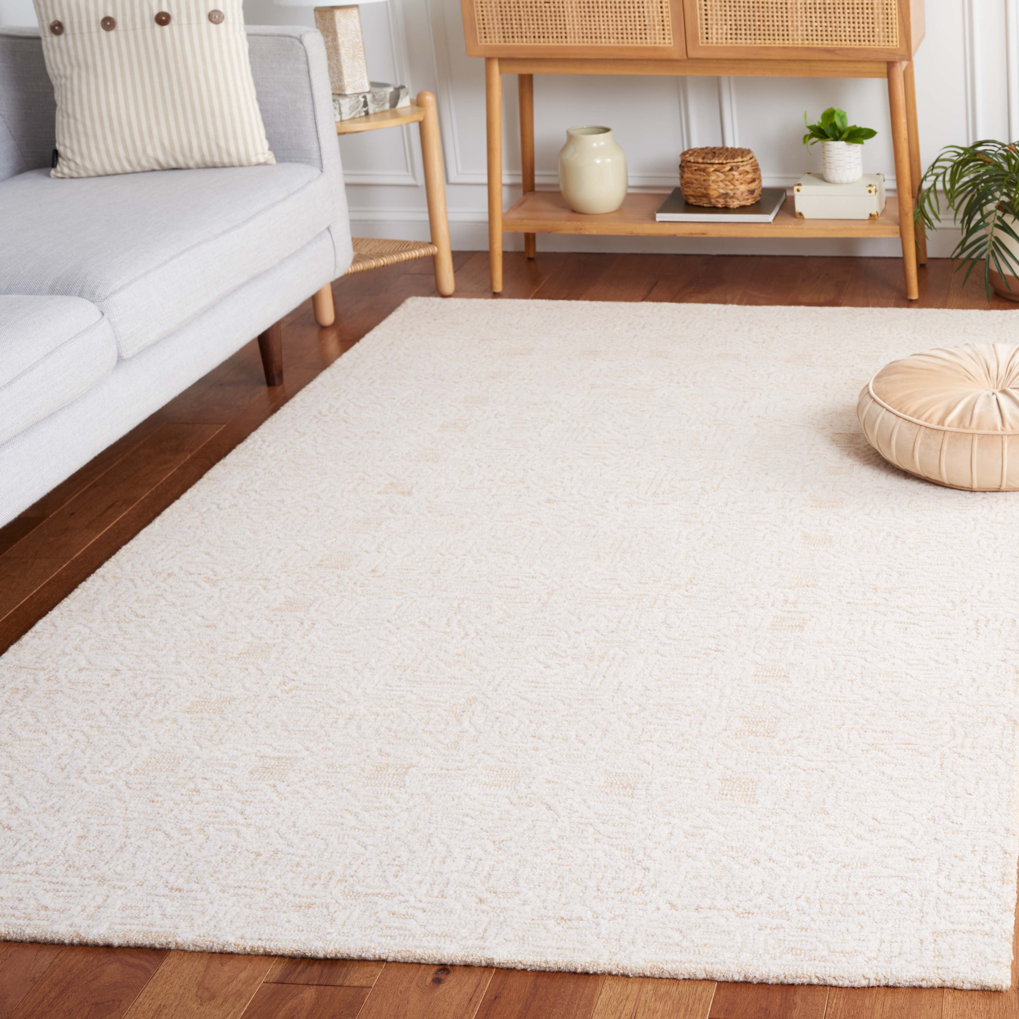 Safavieh Ebony 109 Rug, EBN109 - Gold / Ivory