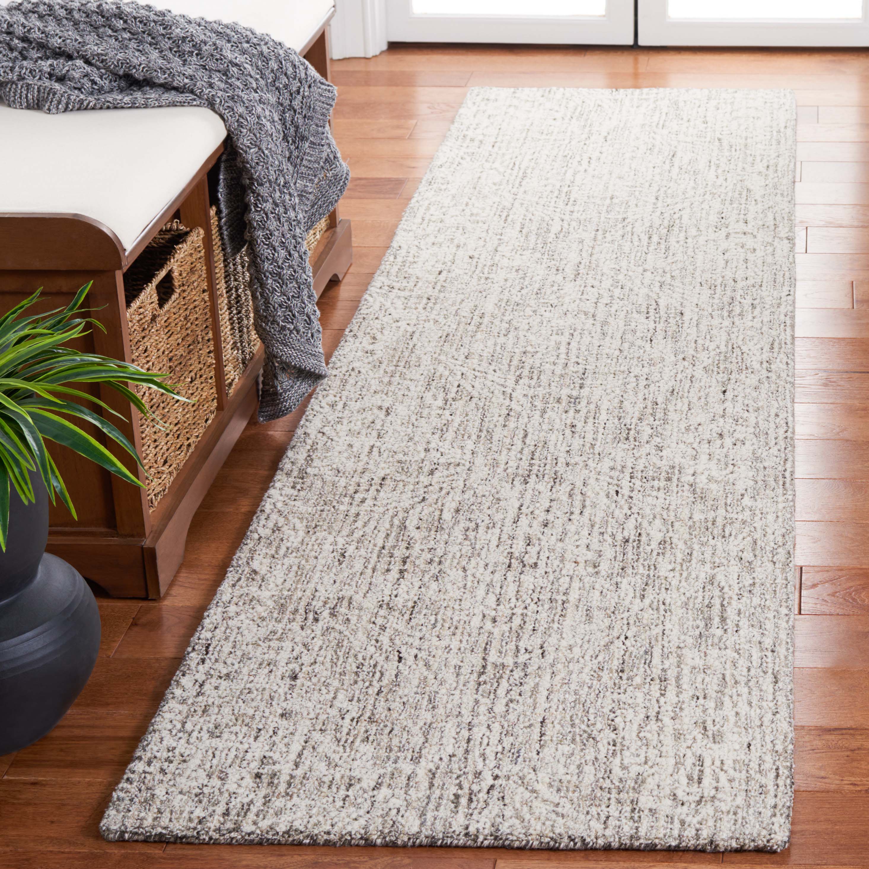 Safavieh Ebony 112 Rug, EBN112 - Grey / Ivory