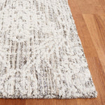 Safavieh Ebony 112 Rug, EBN112 - Grey / Ivory