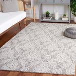 Safavieh Ebony 112 Rug, EBN112 - Grey / Ivory