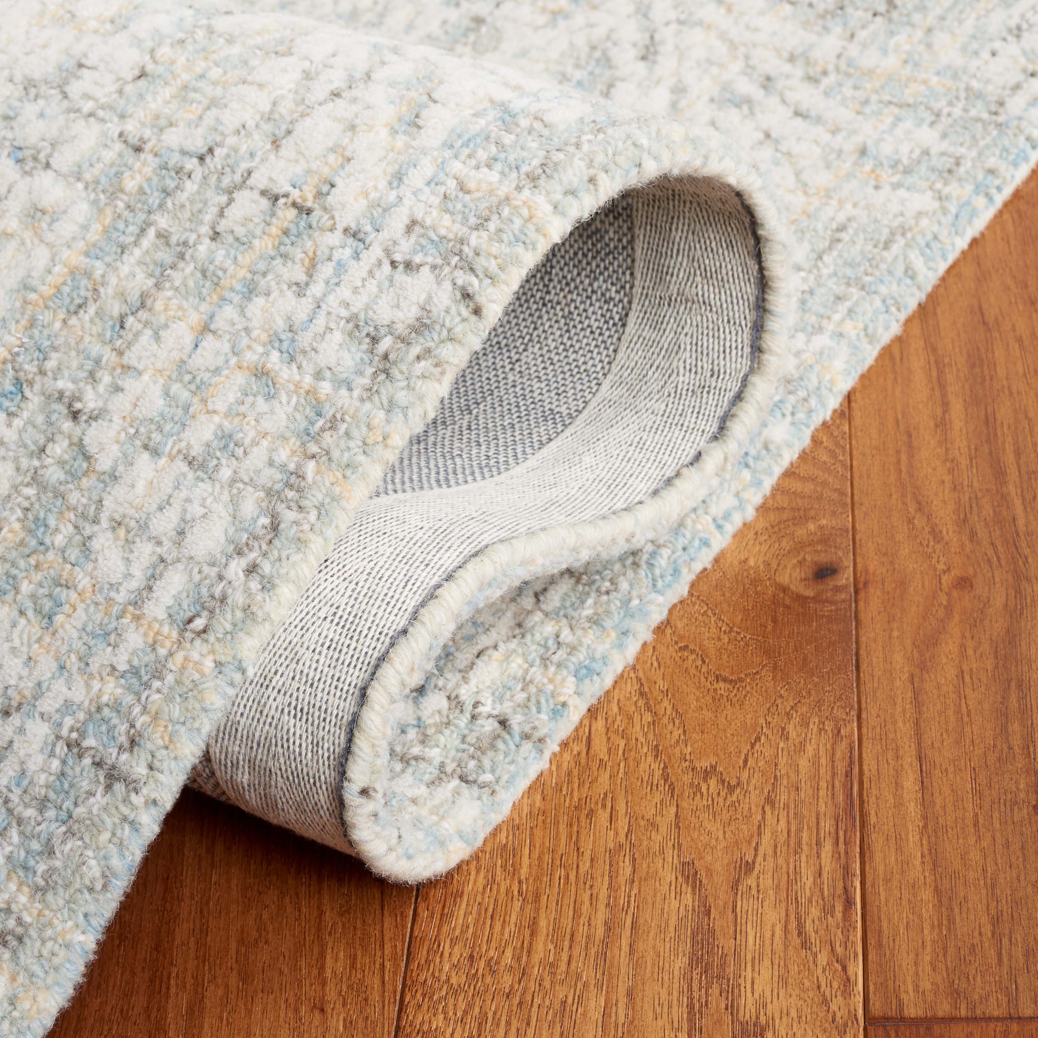 Safavieh Ebony 112 Rug, EBN112 - Light Blue / Ivory