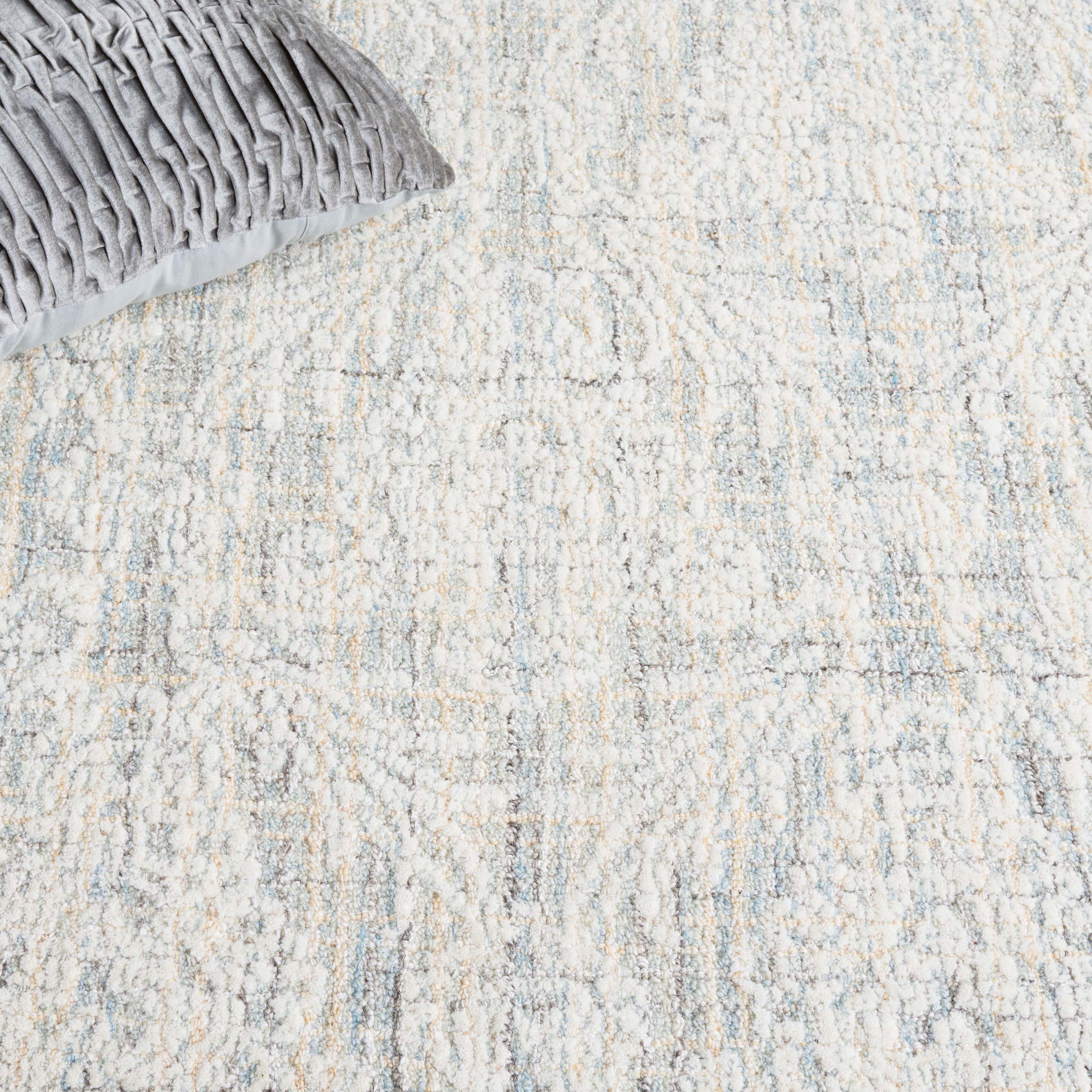 Safavieh Ebony 112 Rug, EBN112 - Light Blue / Ivory