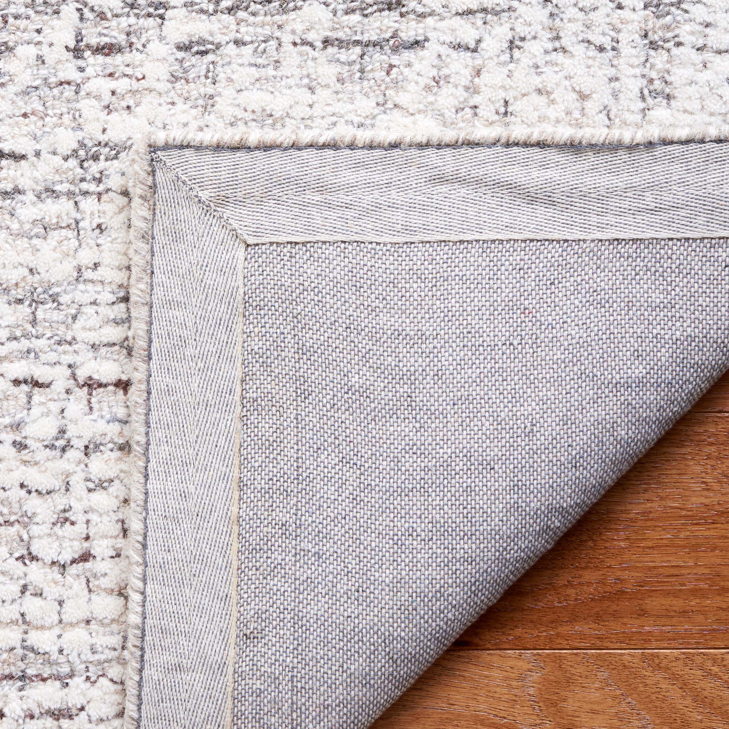 Safavieh Ebony 113 Rug, EBN113 - Brown / Ivory