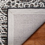 Safavieh Ebony 114 Rug, EBN114 - Black / Ivory