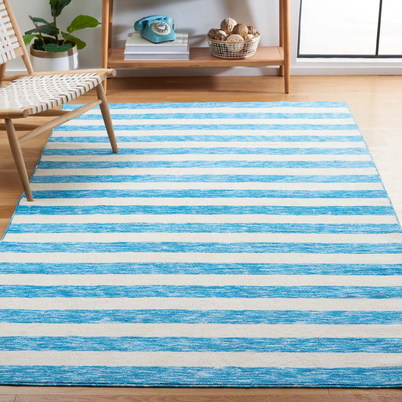 Safavieh Easy Care 115 Rug, ECR115 - Blue / Ivory