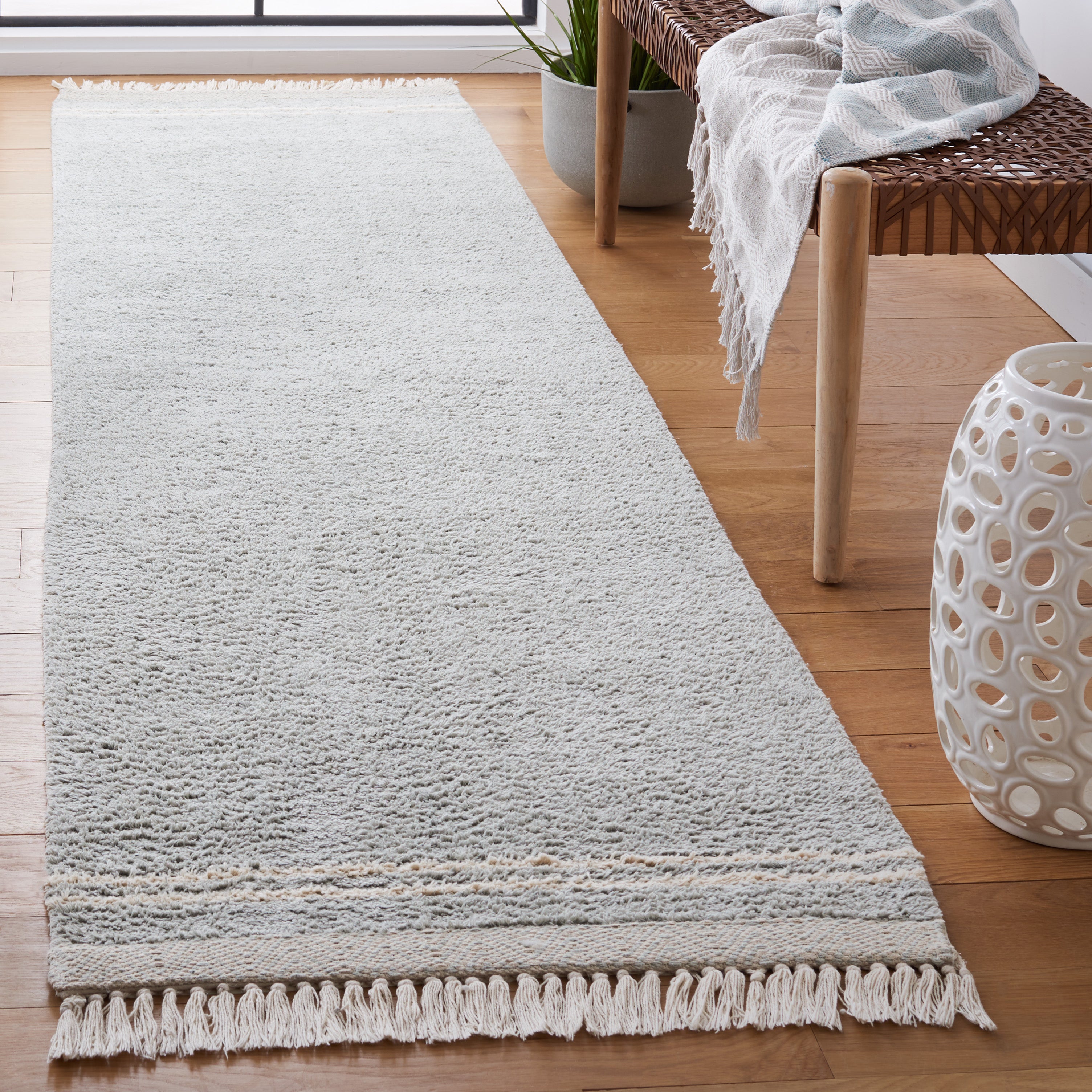 Safavieh Easy Care 211 Rug, ECR211 - Light Blue / Ivory