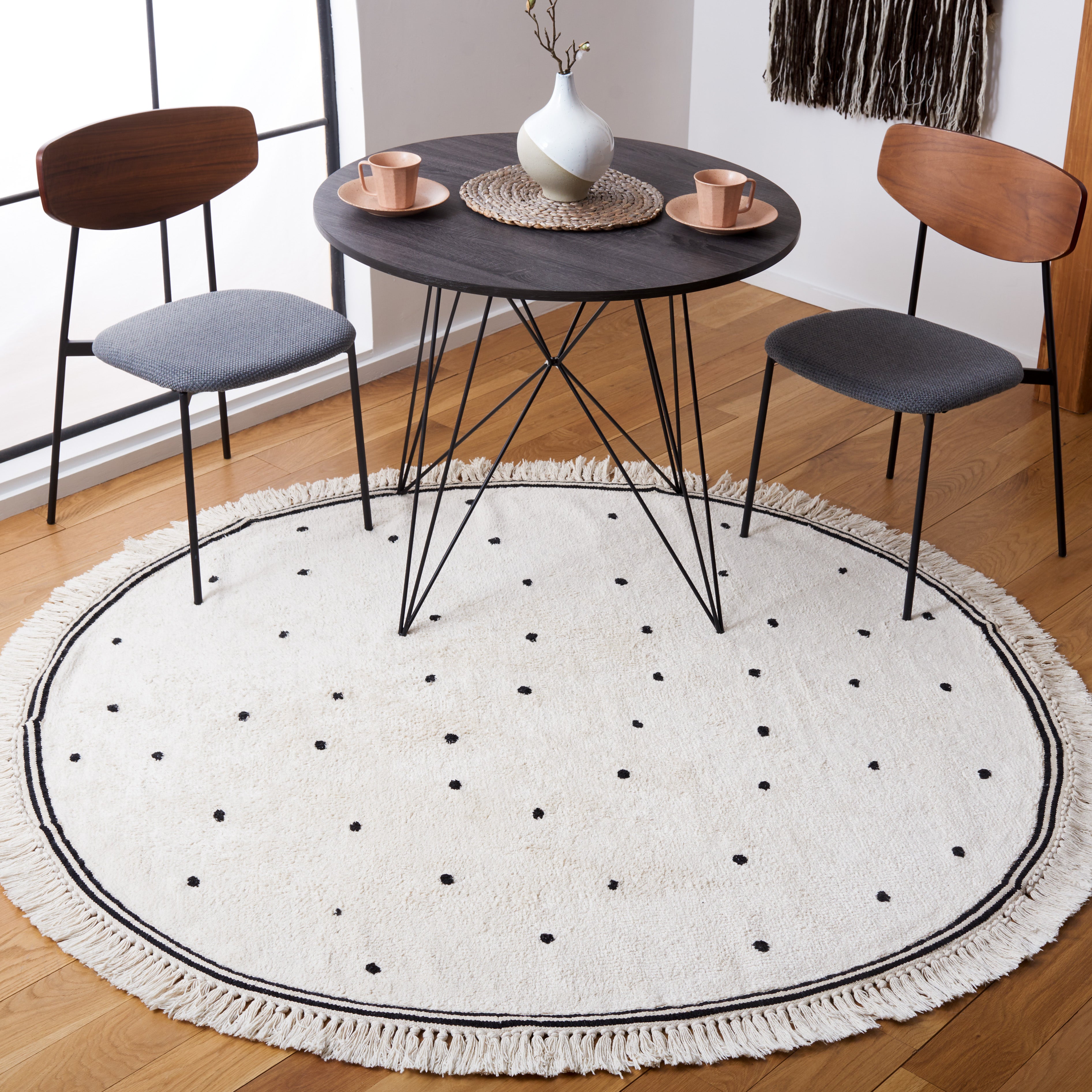 Safavieh Easy Care 212 Rug, ECR212 - Ivory / Black