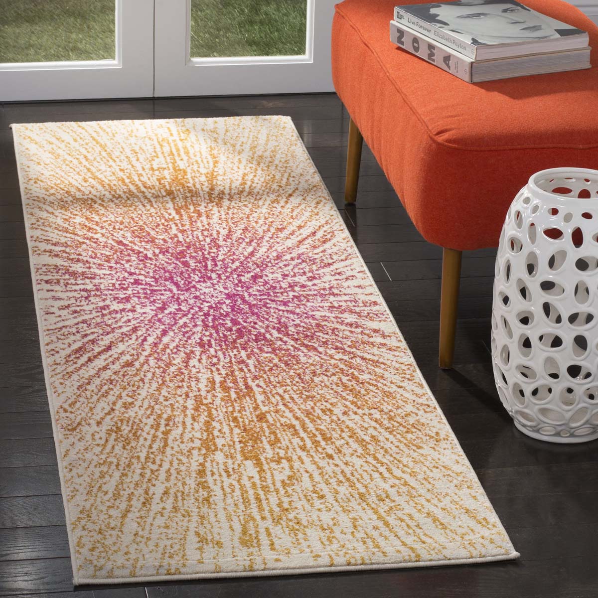 Safavieh Evoke 228 Rug, White, EVK228 - Fuchsia / Cream