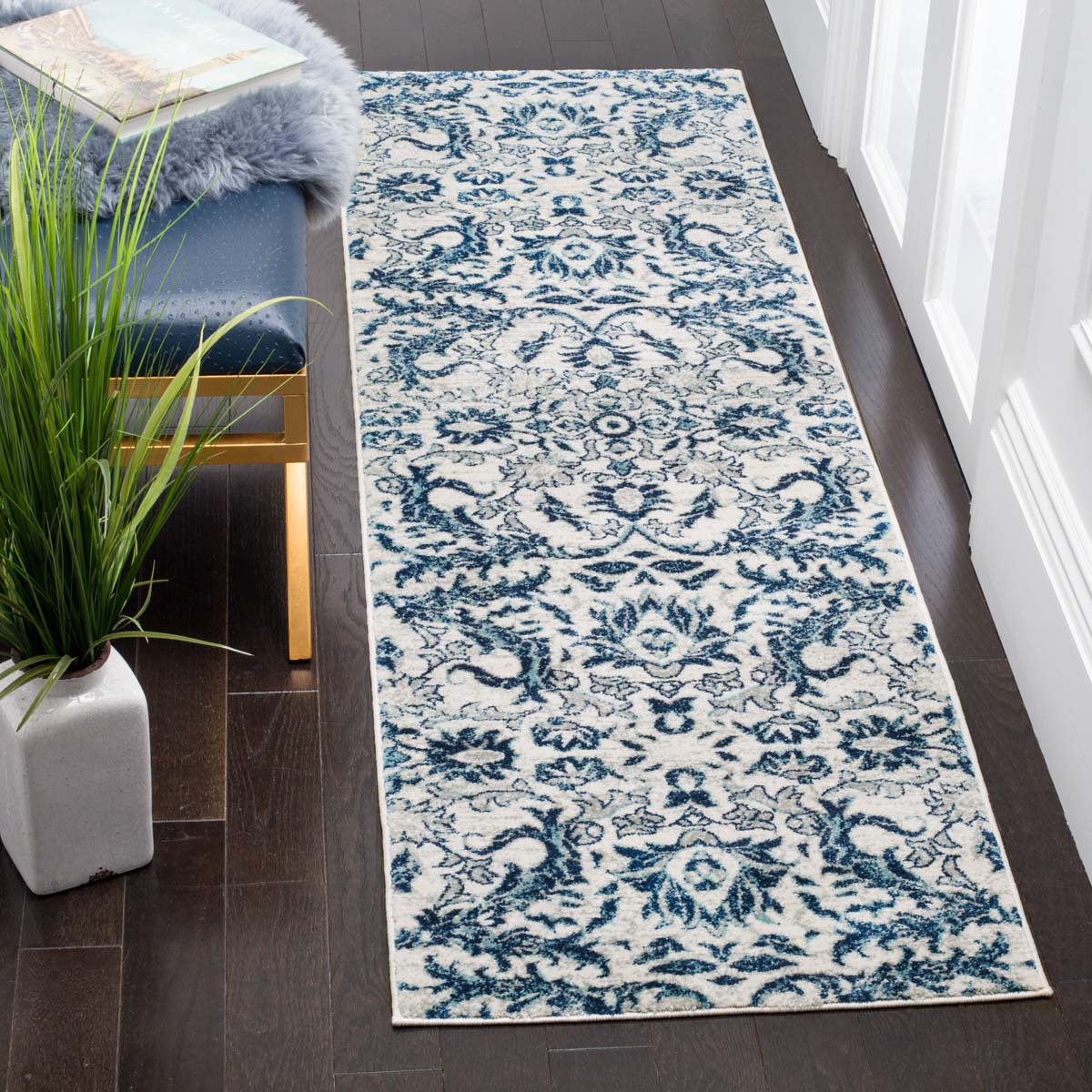 Safavieh Evoke 238 Rug, EVK238 - Ivory / Blue