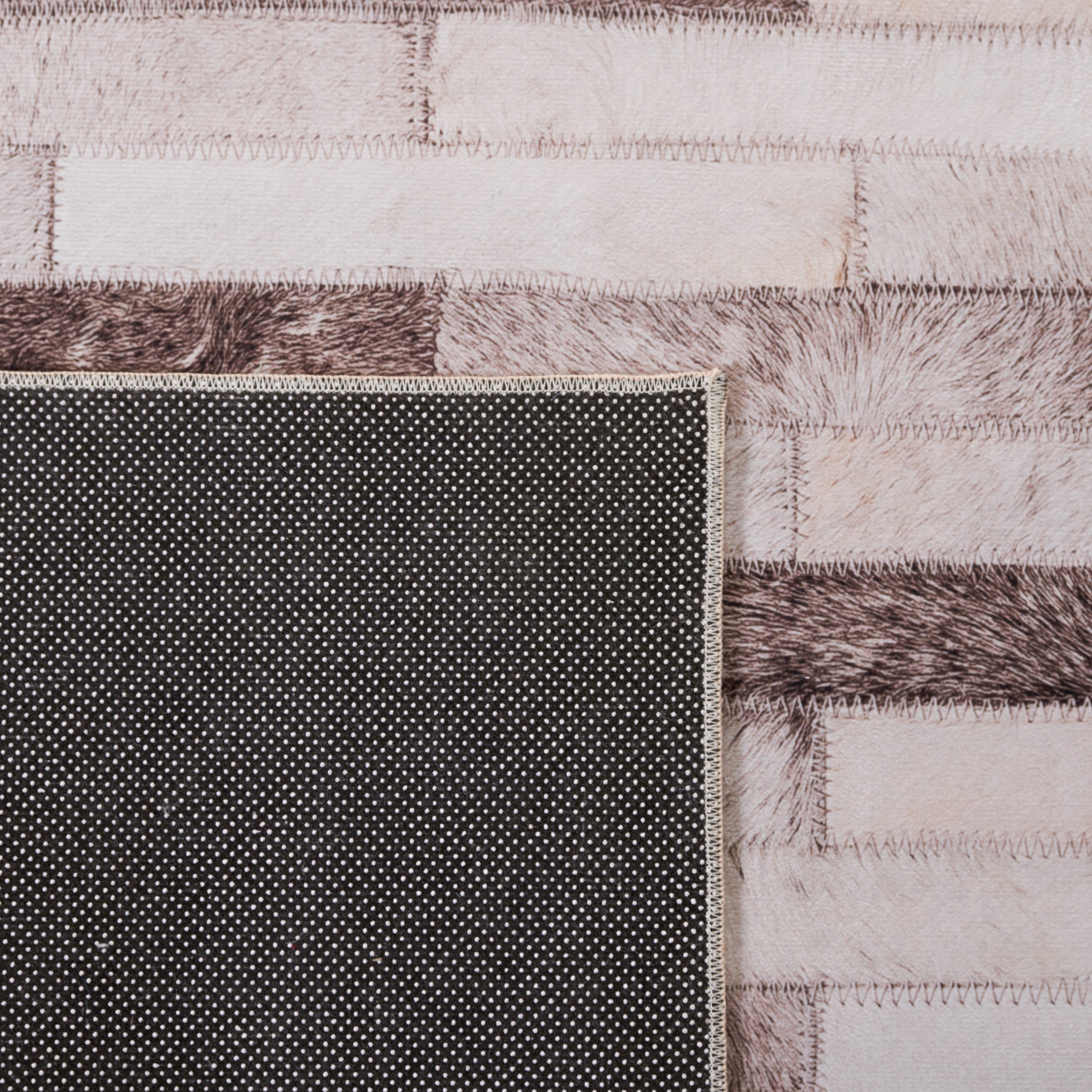 Safavieh Faux Hide 500 Rug, FAH500 - Beige / Brown