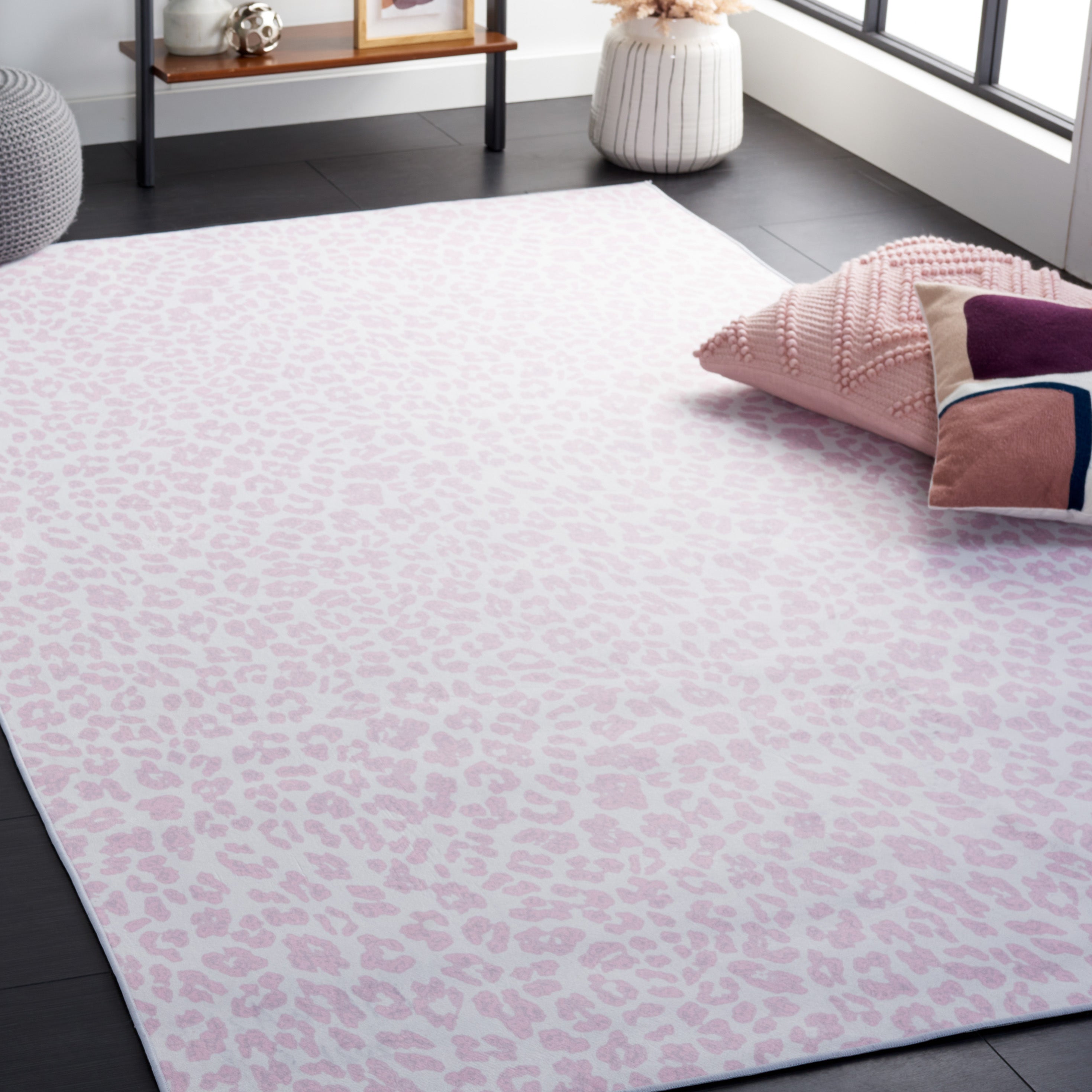 Safavieh Faux Hide 505 Rug, FAH505 - Ivory / Pink