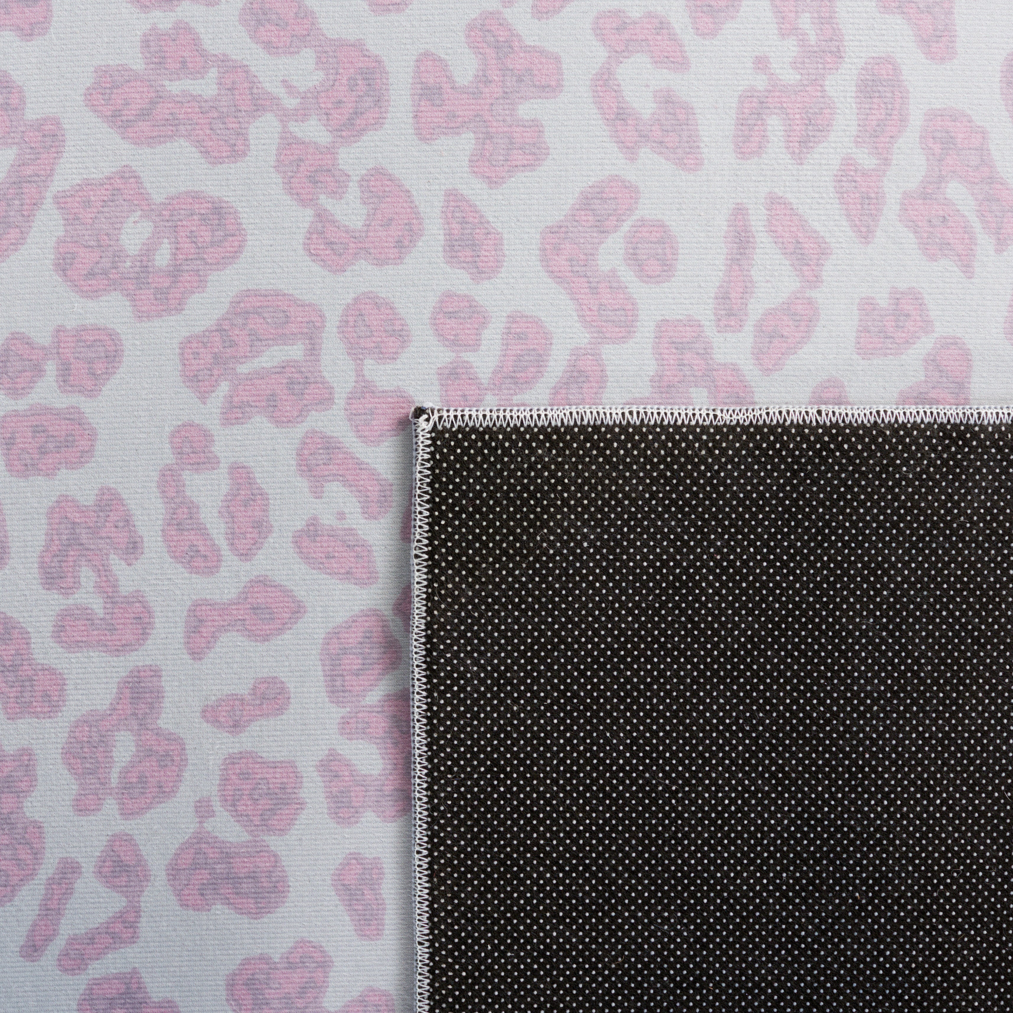 Safavieh Faux Hide 505 Rug, FAH505 - Ivory / Pink