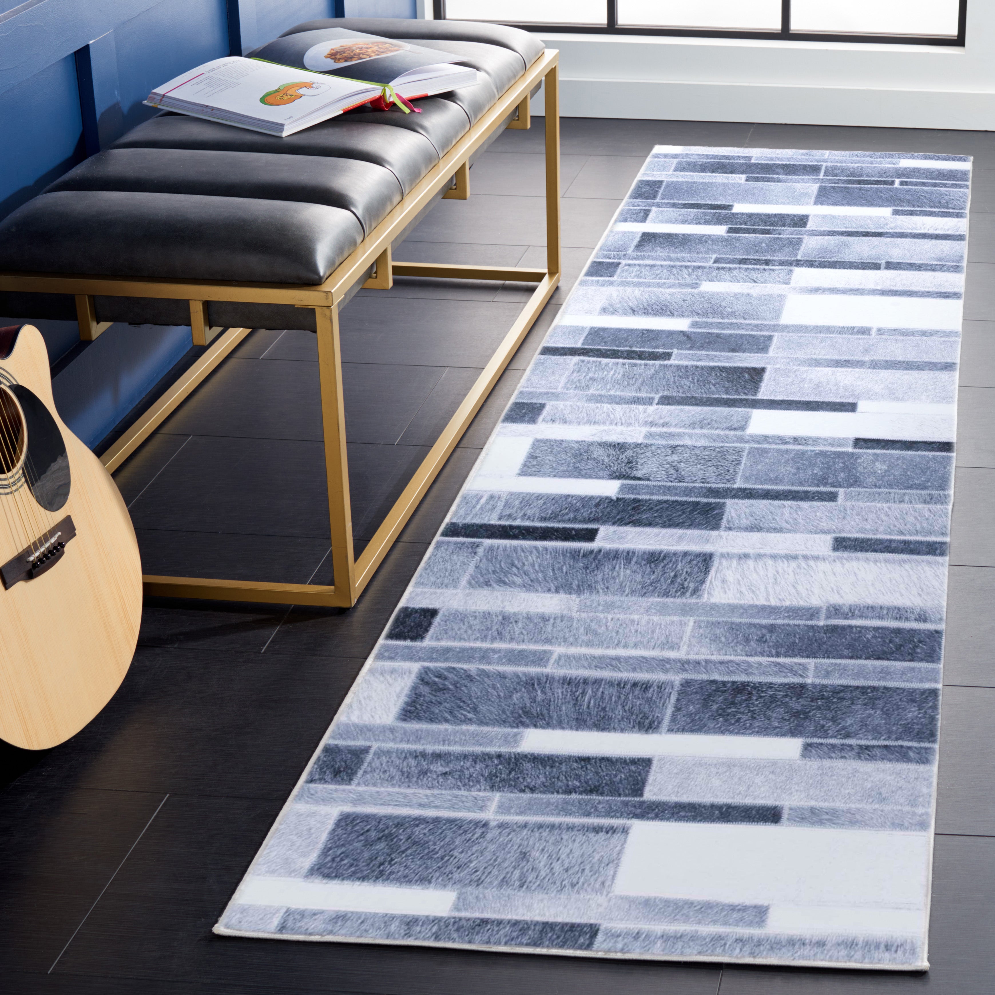 Safavieh Faux Hide 513 Rug, FAH513 - Grey / Ivory