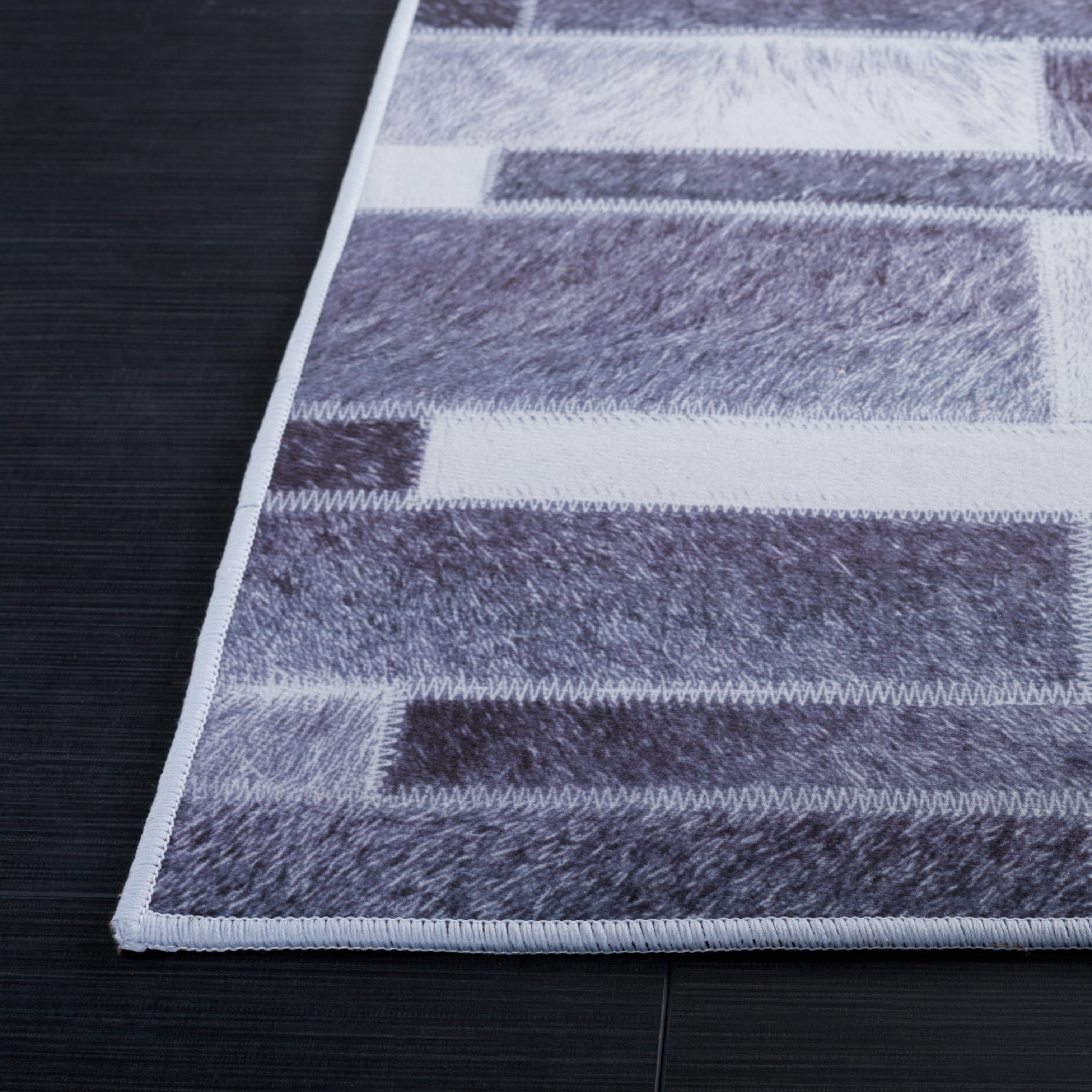 Safavieh Faux Hide 513 Rug, FAH513 - Grey / Ivory