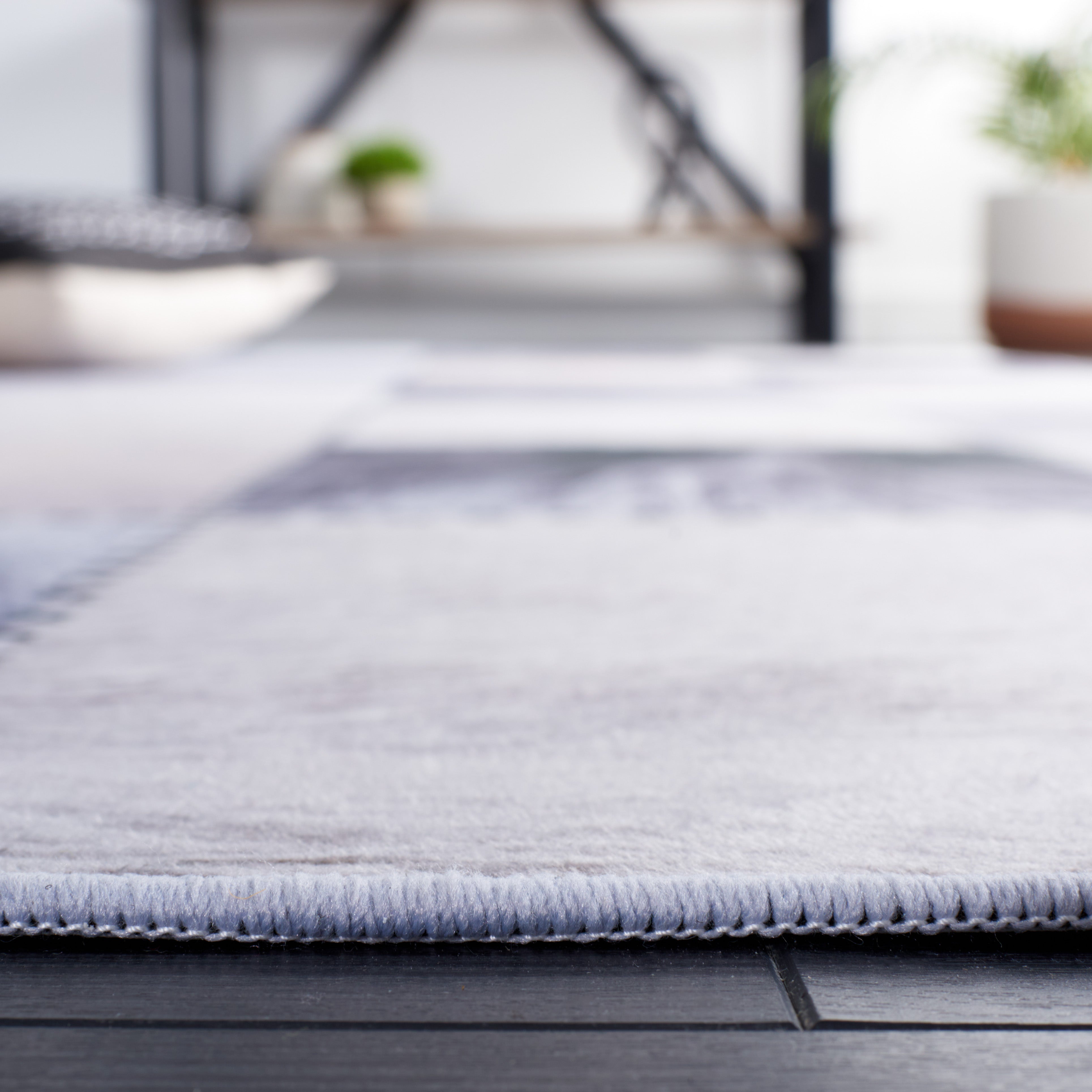 Safavieh Faux Hide 519 Rug, FAH519 - Beige / Grey