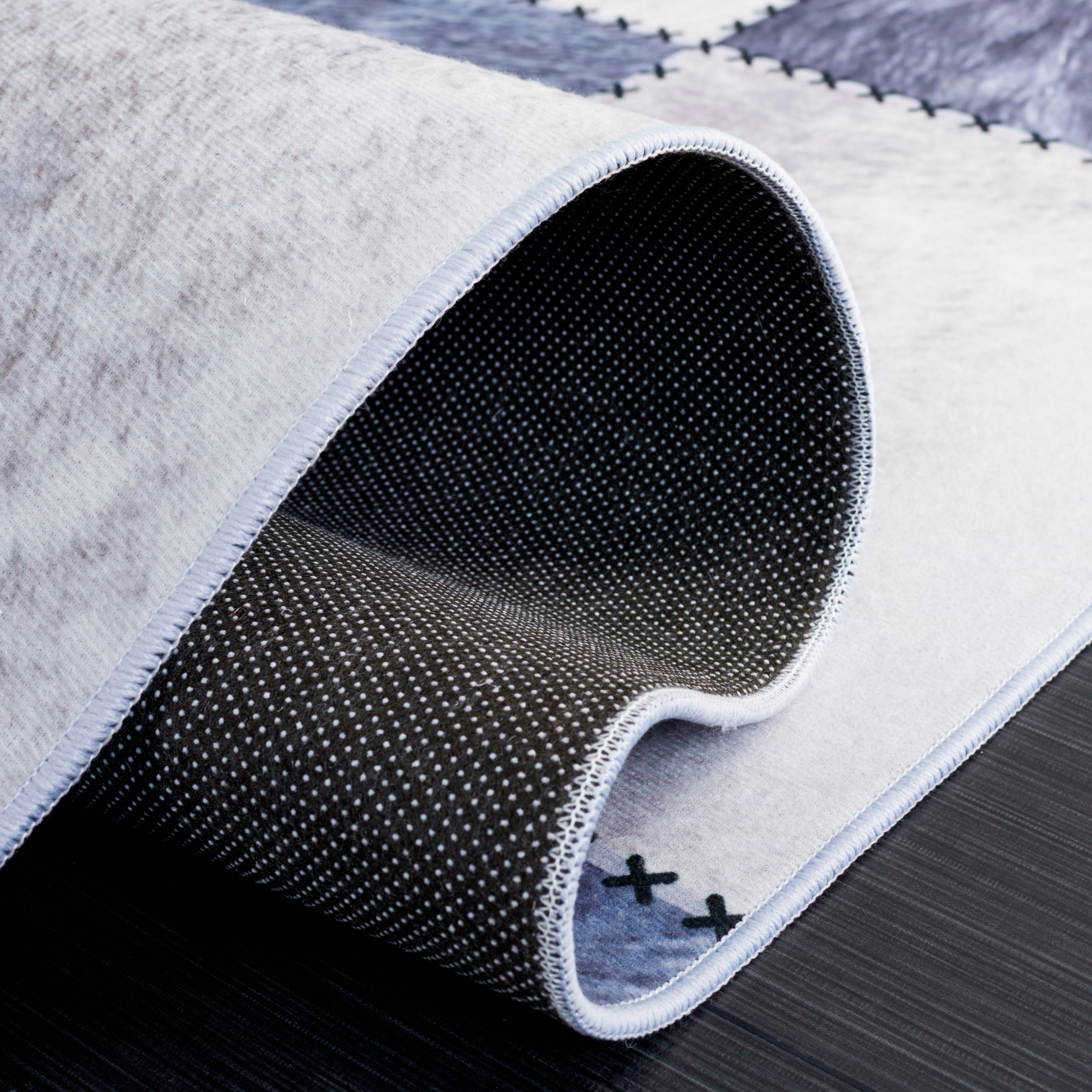 Safavieh Faux Hide 519 Rug, FAH519 - Beige / Grey