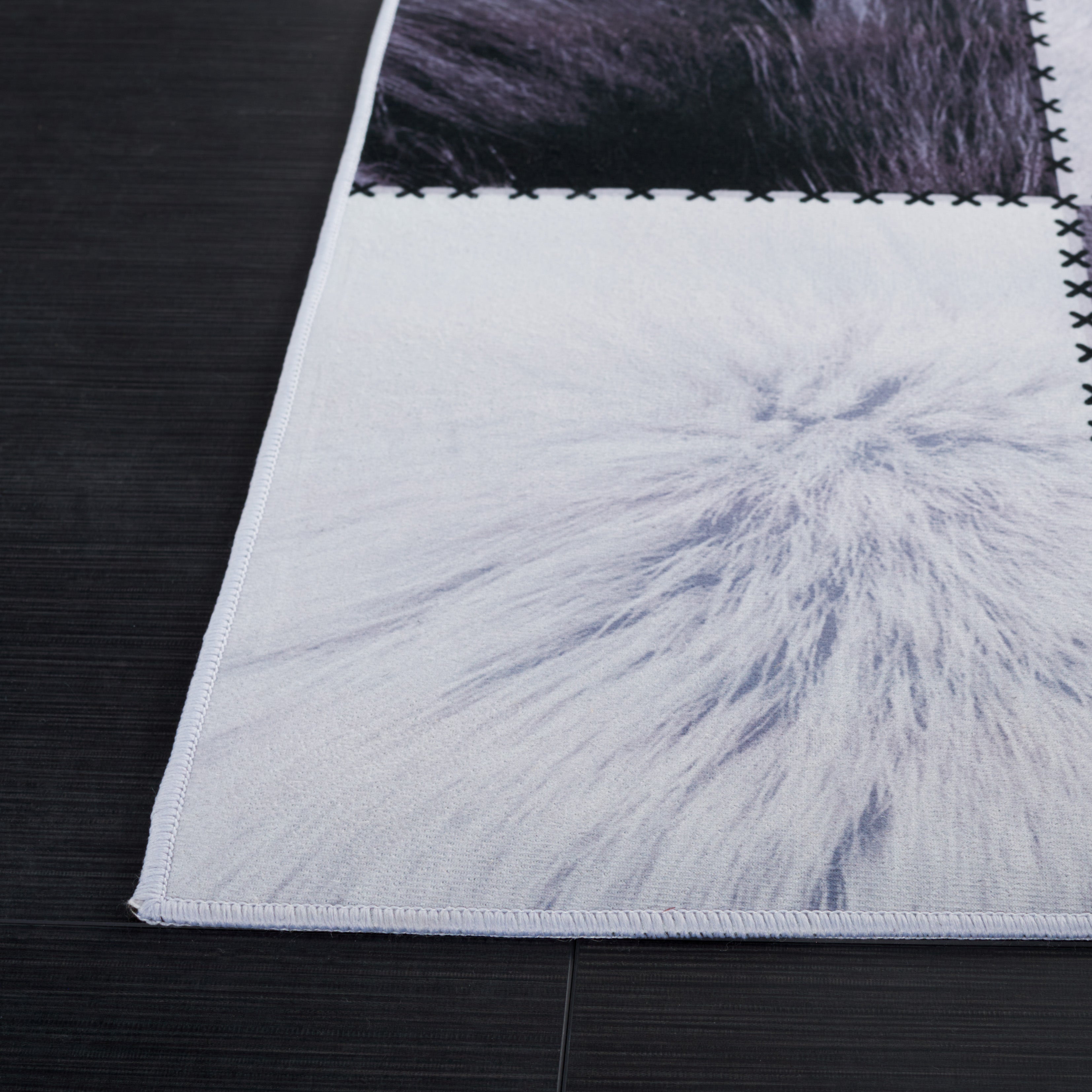 Safavieh Faux Hide 519 Rug, FAH519 - Light Grey / Grey