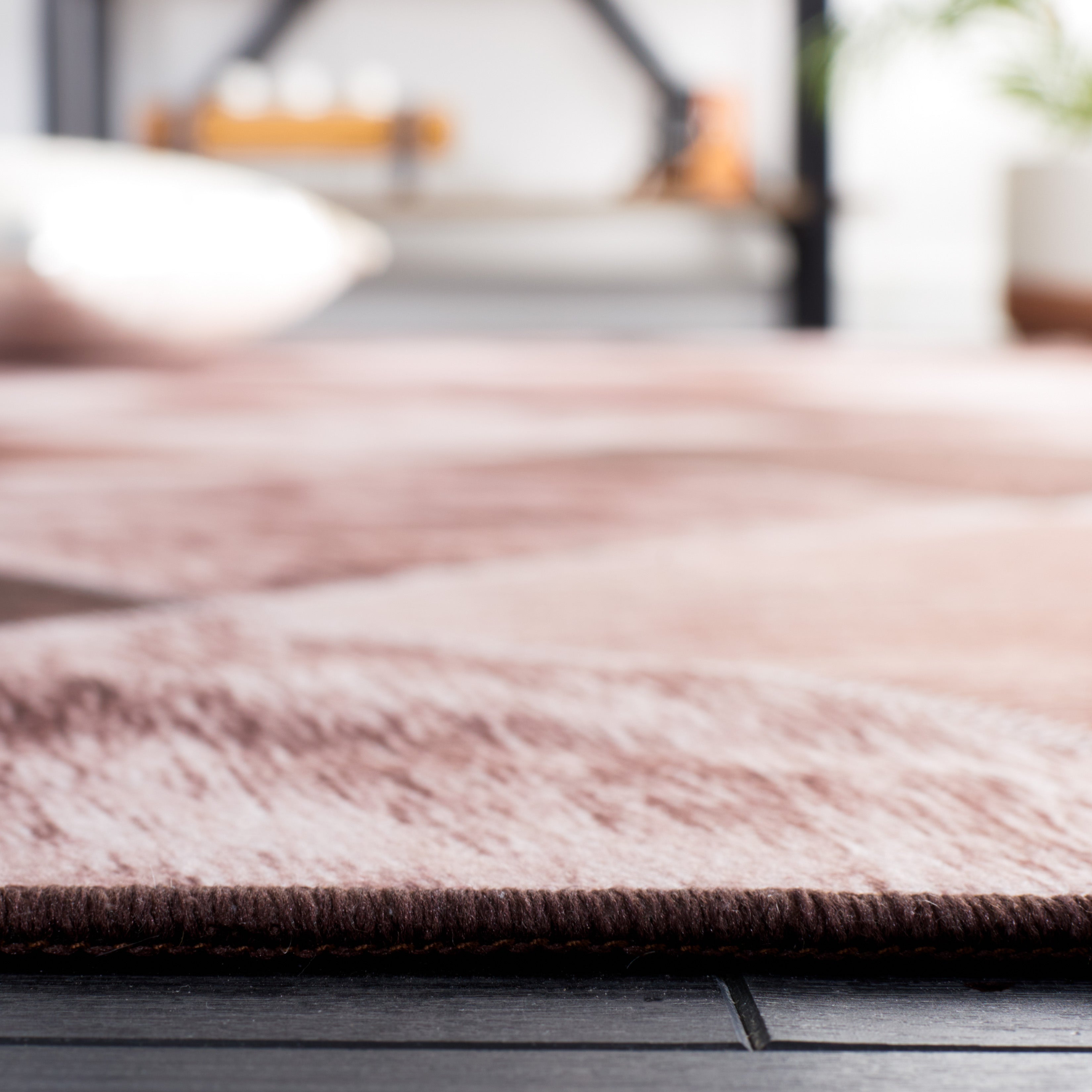 Safavieh Faux Hide 535 Rug, FAH535 - Light Brown / Brown