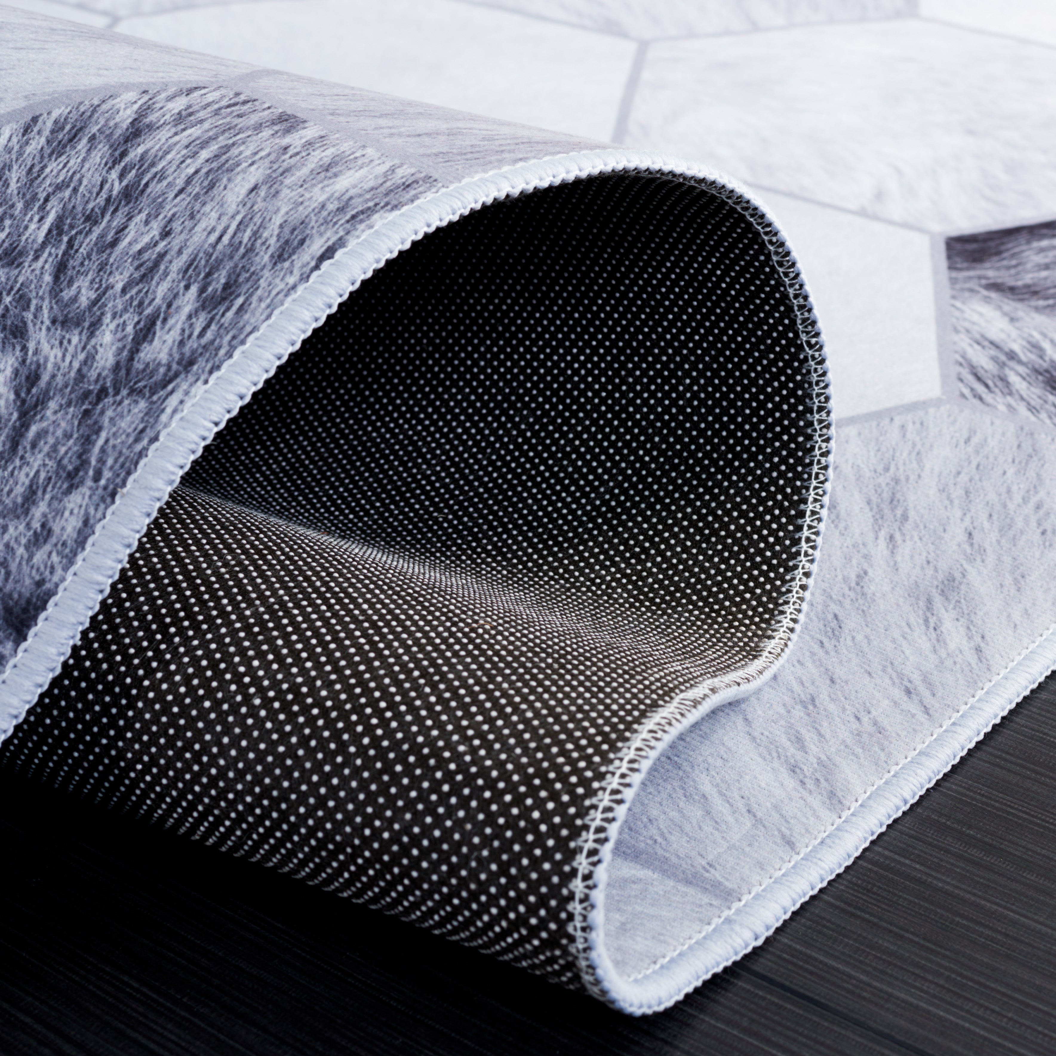 Safavieh Faux Hide 546 Rug, FAH546 - Ivory / Grey