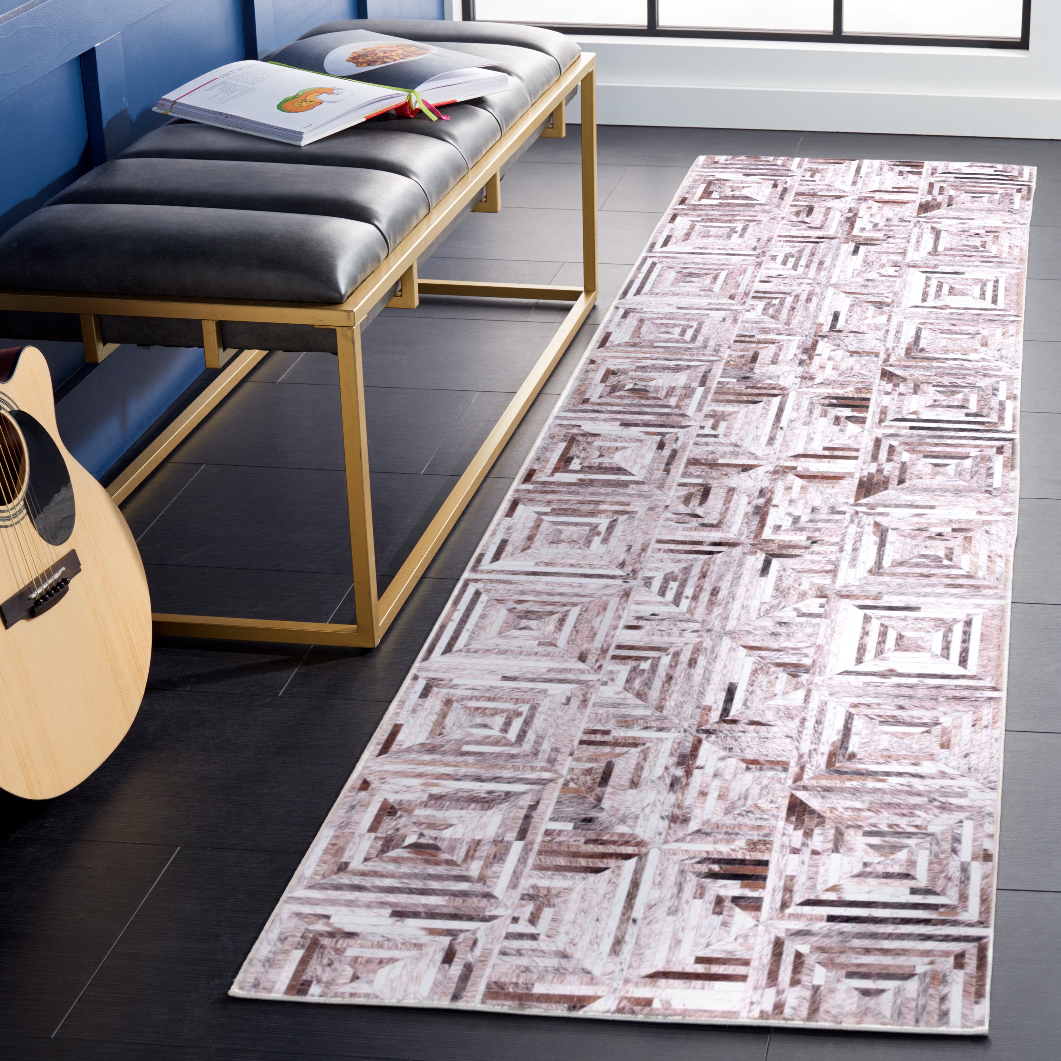 Safavieh Faux Hide 549 Rug, FAH549 - Beige / Brown